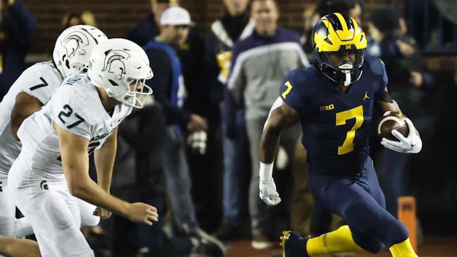 Point spread trending away from Michigan Football in matchup with MSU