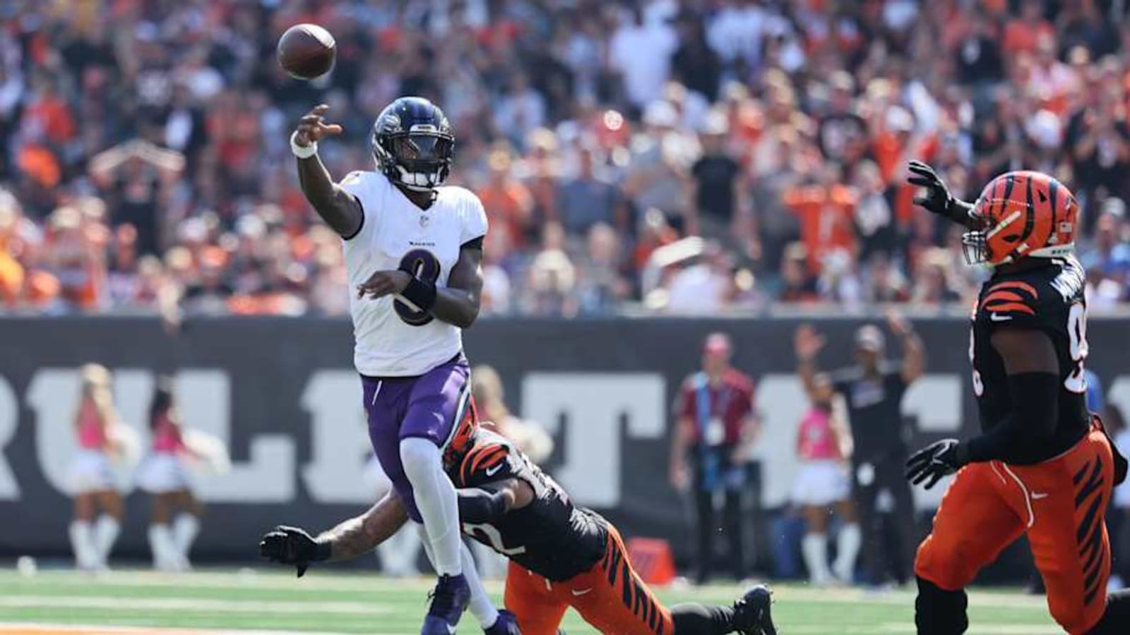Kevin Harlan lost his mind during Lamar Jackson’s insane TD throw vs. Bengals
