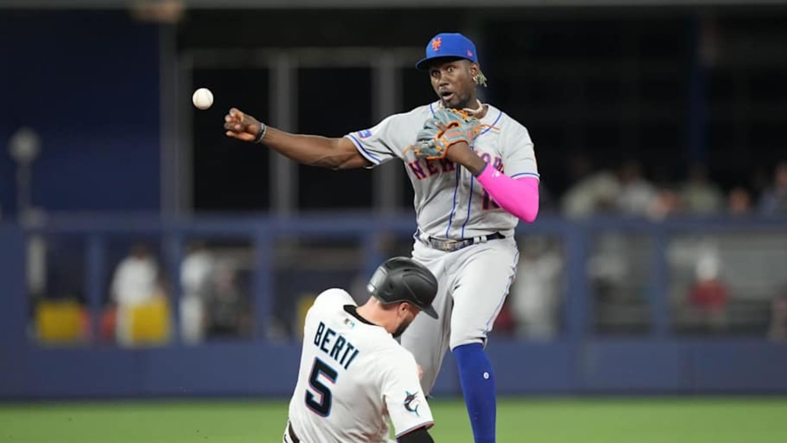 Mets&#39; Carlos Mendoza provides promising update on Ronny Mauricio