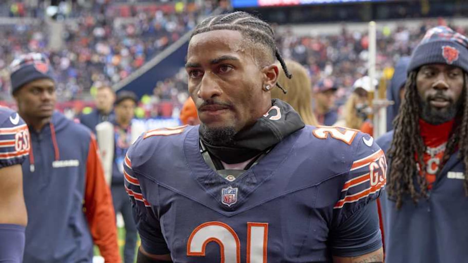 Cardinals Sign Bears CB
