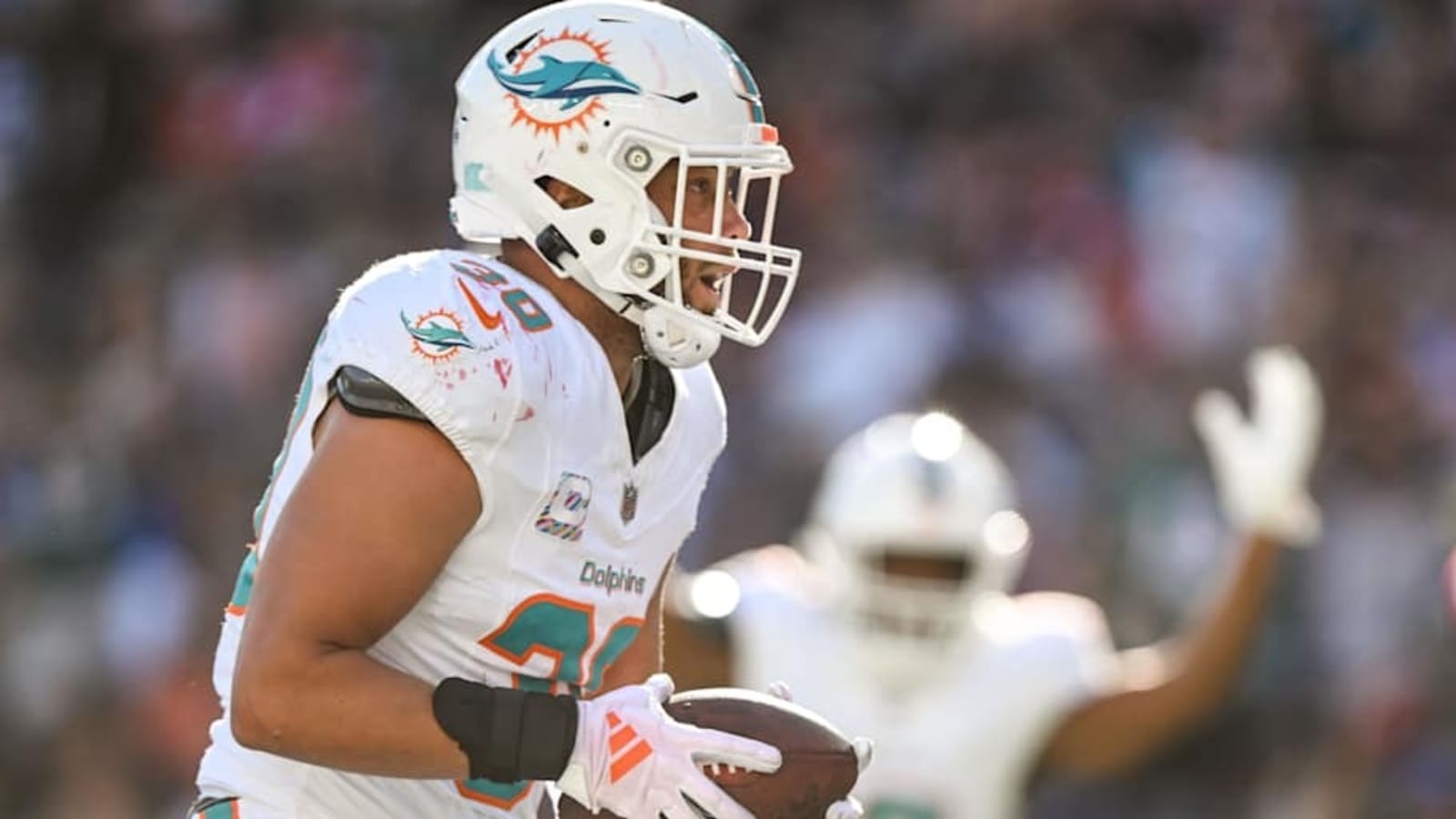 Ingold Gets Nod as Dolphins Walter Payton Nominee