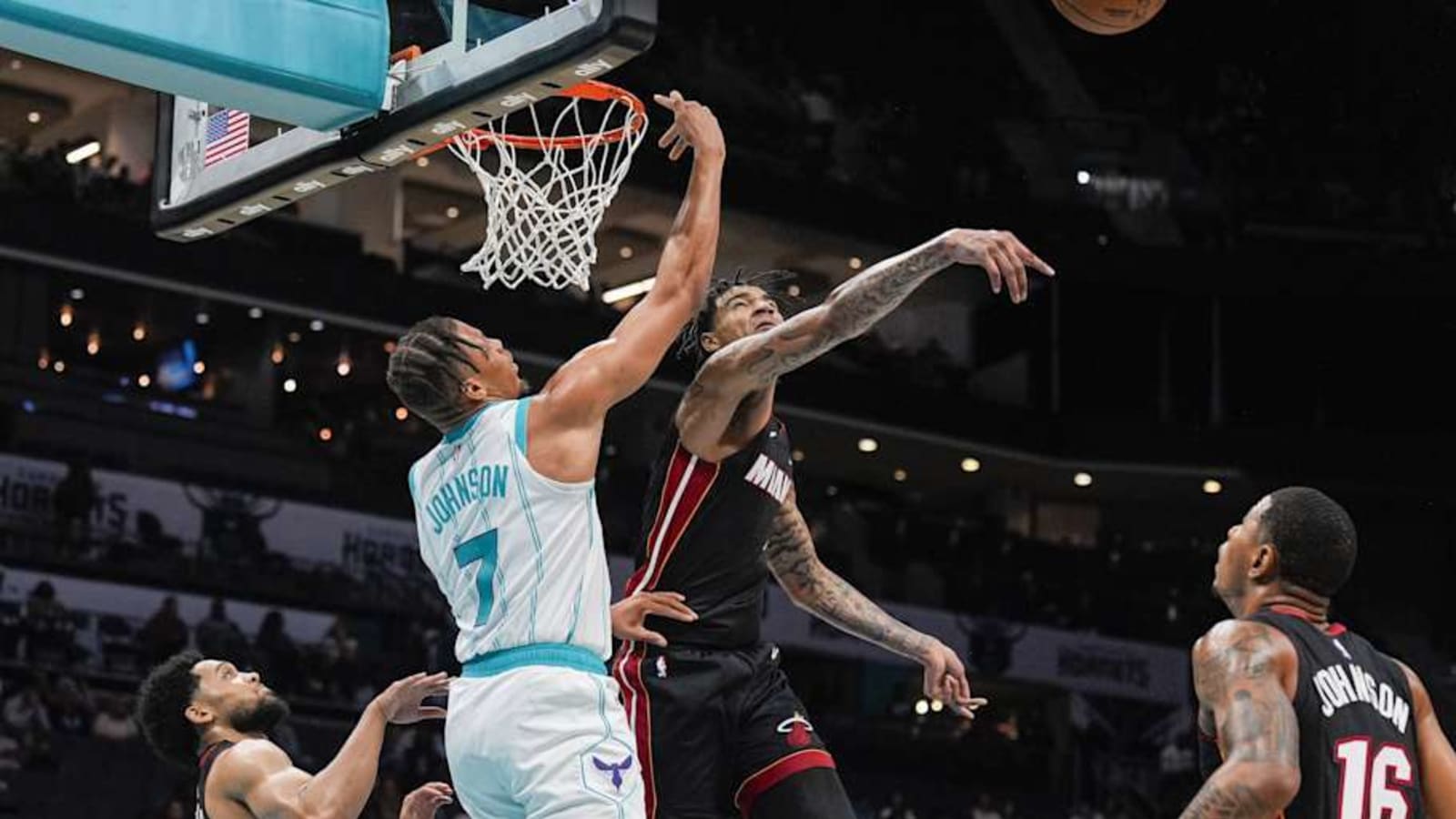 Miami Heat Rookie Kel&#39;el Ware Shines In Preseason Debut