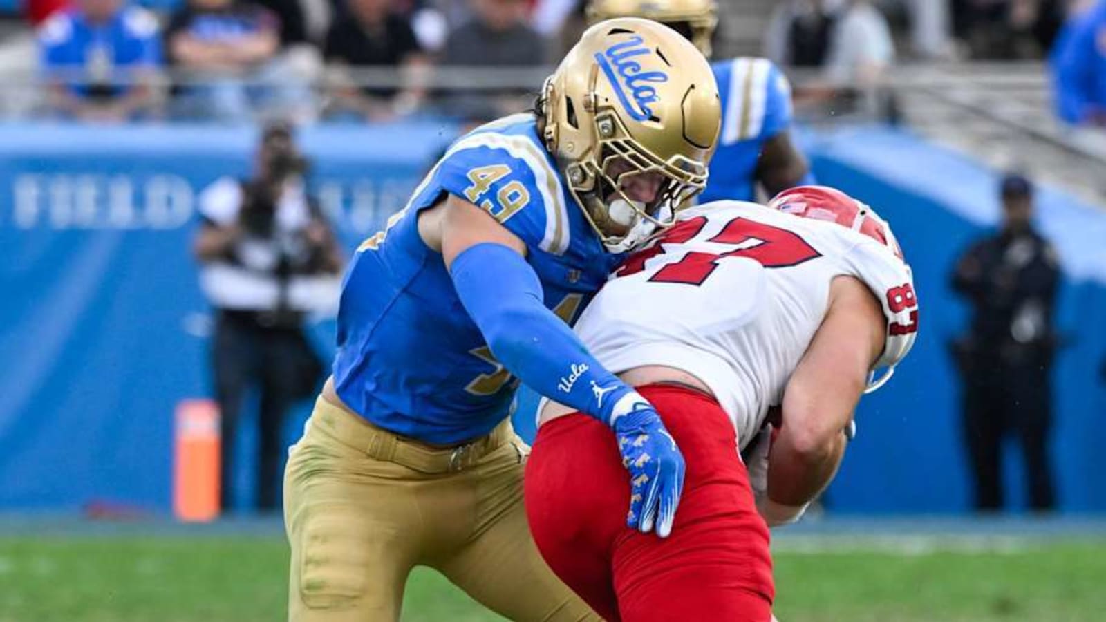 Report: UCLA&#39;s Carson Schwesinger Deemed Special Teams Ace