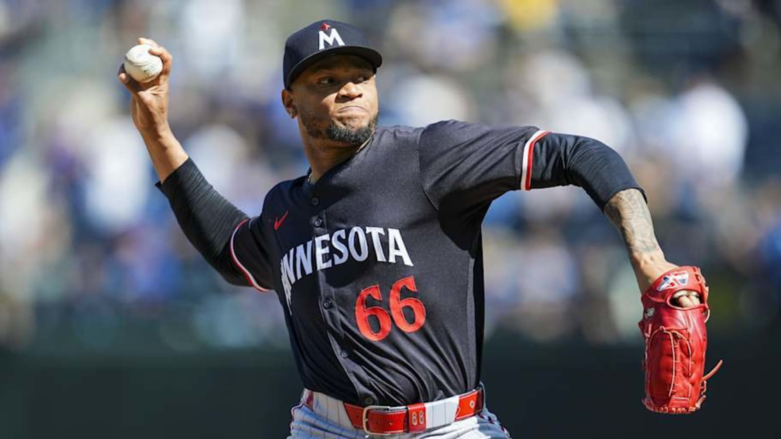 Twins remove 5 players from 40-man roster, exercise Jorge Alcala&#39;s club option