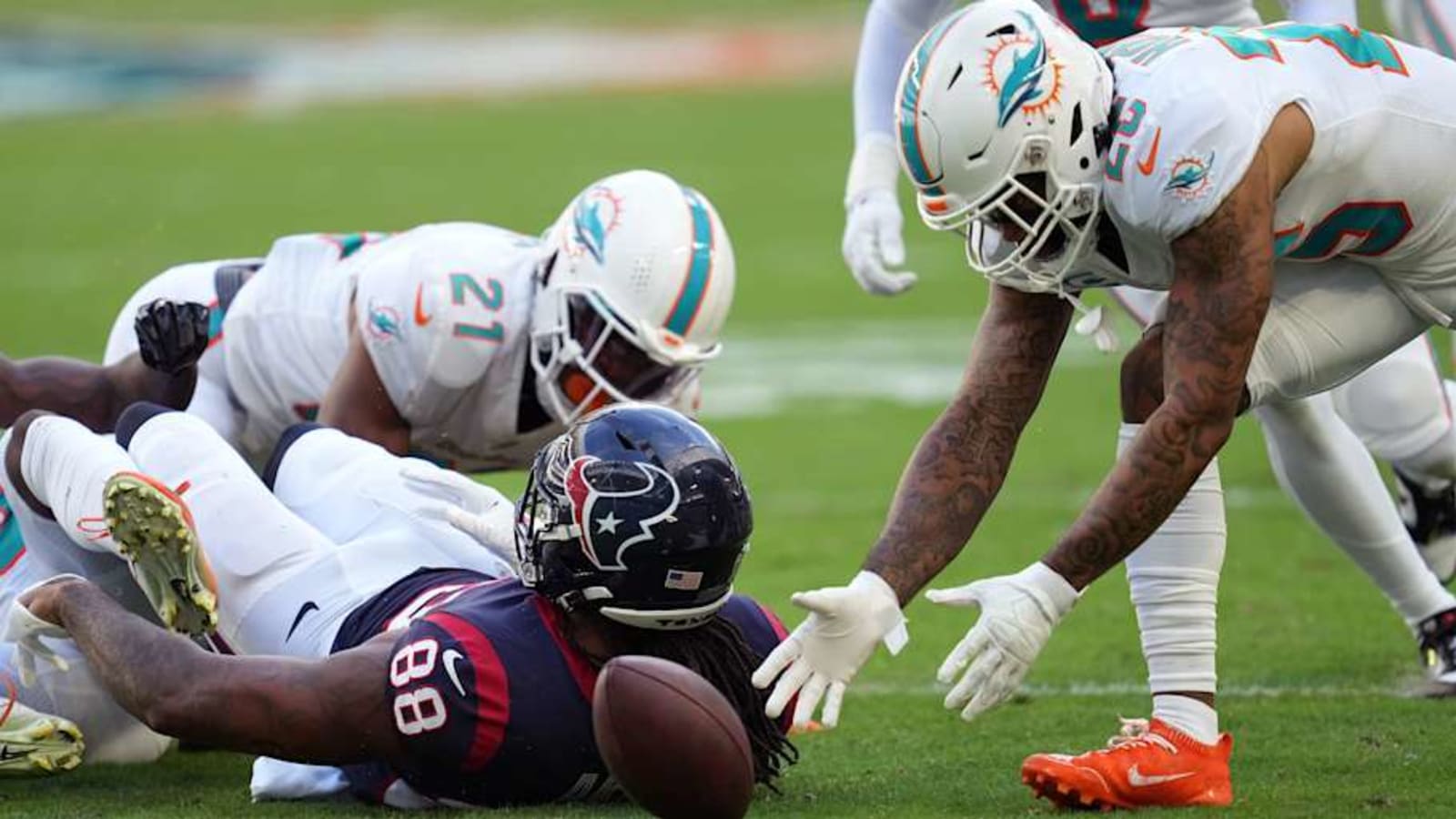 Setting the Stage for the Week 15 Dolphins-Texans Matchup
