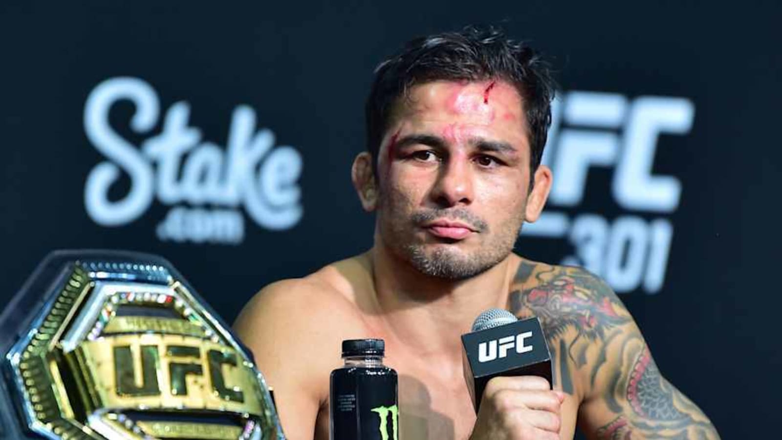 UFC Champ Alexandre Pantoja Eyes &#39;Dream Fight&#39; With Retired MMA GOAT