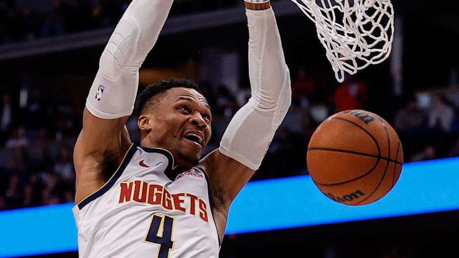 Russell Westbrook&#39;s Alley-Oop Dunk Went Viral In Lakers-Nuggets Game