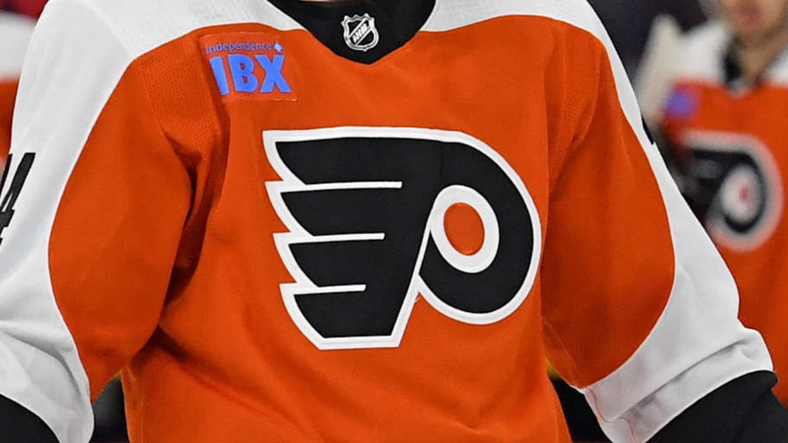 Flyers Sign Emergency Goalie for Lightning Game