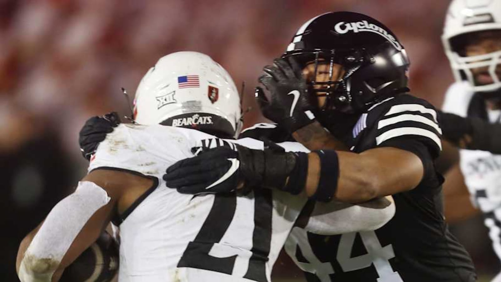 College Football Playoff rankings: Iowa State moves back into Top 25 following win
