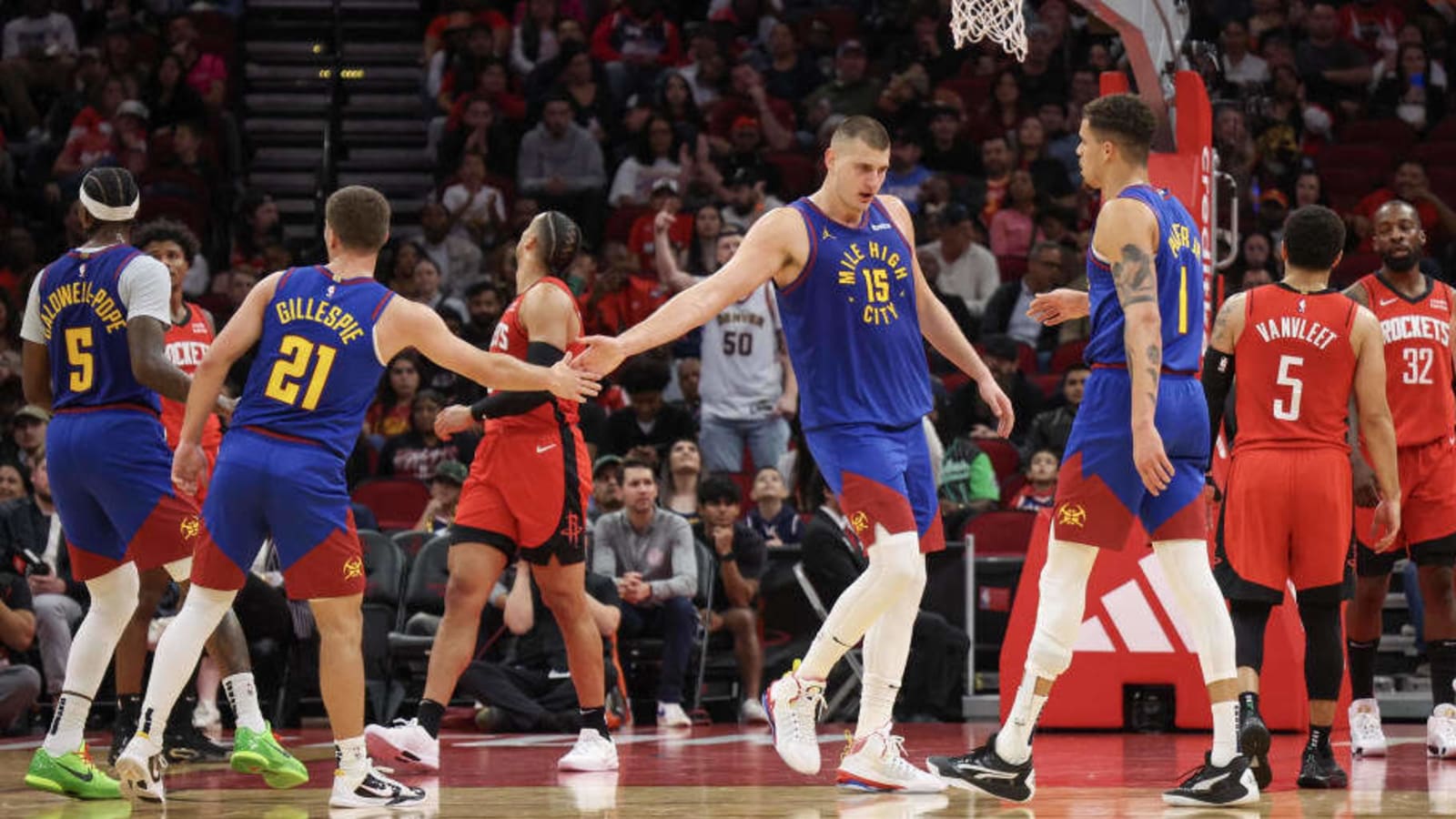  Denver Nuggets Free Agent Signs With Phoenix Suns