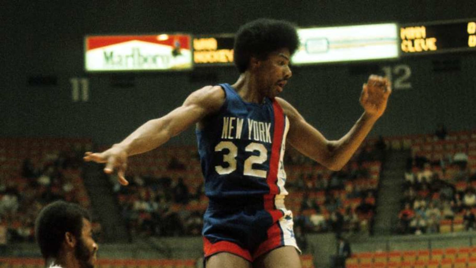 NBA Fans Comment On Julius Erving&#39;s ABA Photo