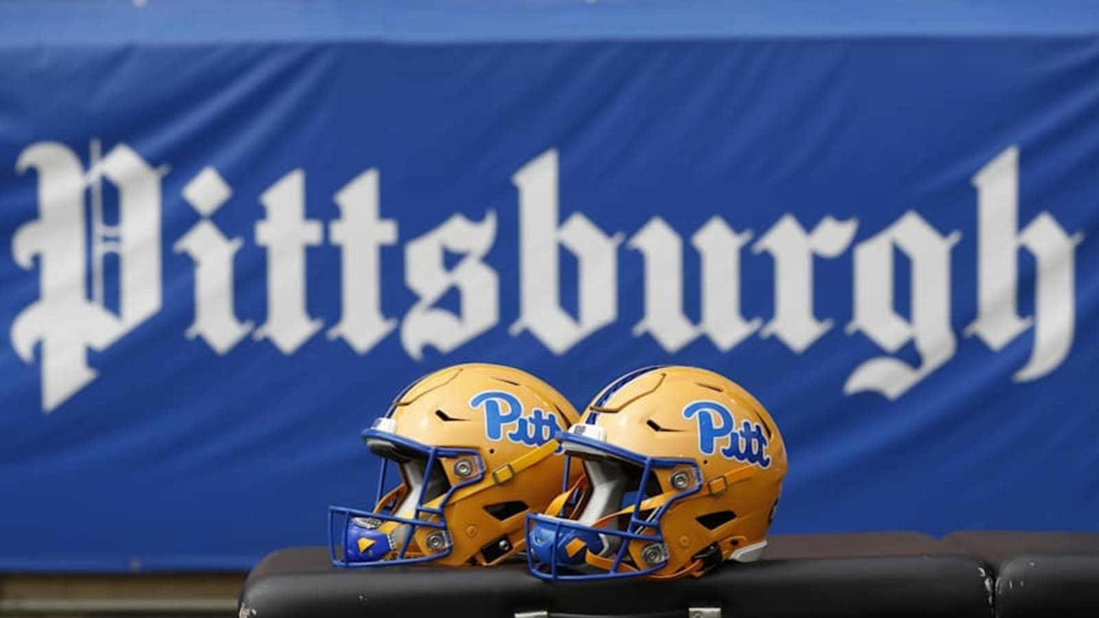 Pitt Redshirt Freshman Learning from Kyle Louis