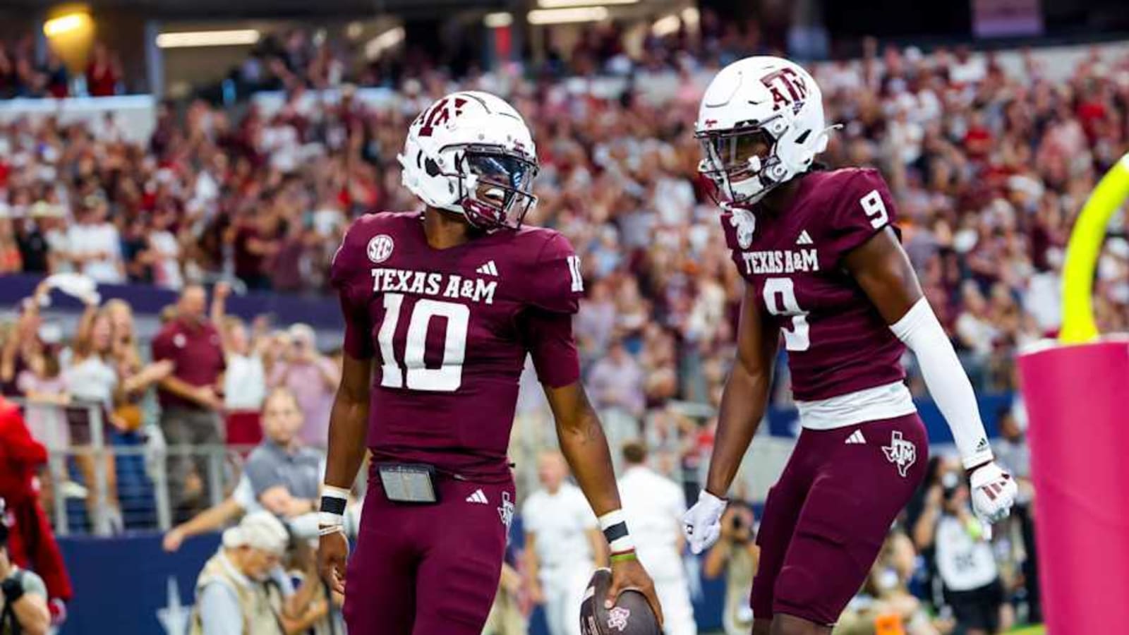 Mike Elko Comments on Texas A&M Aggies&#39; Jahdae Walker Suspension