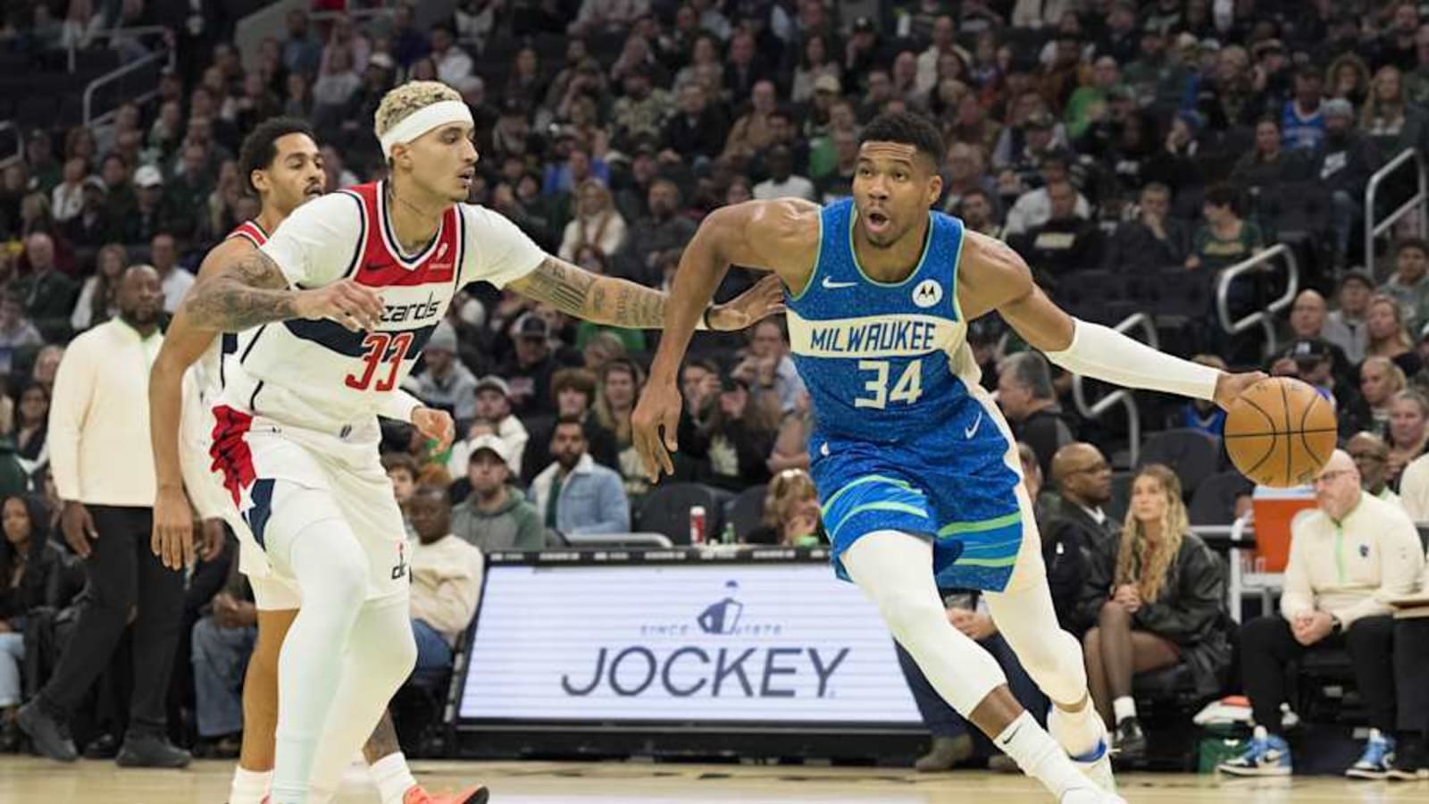 Report: Bucks Interested in Wizards&#39; Kyle Kuzma