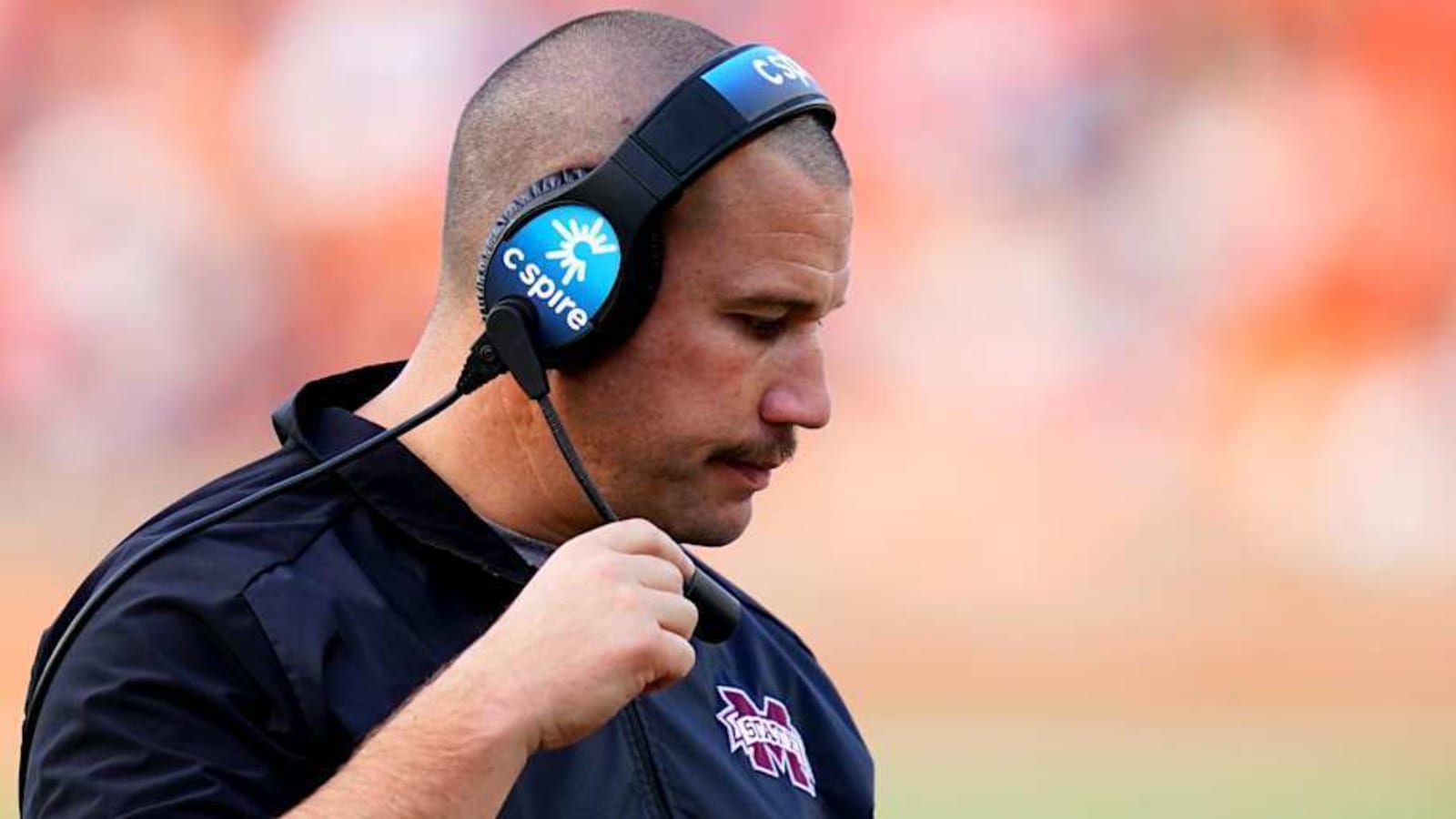 UNLV defensive coordinator Zach Arnett resigns for personal reasons: report