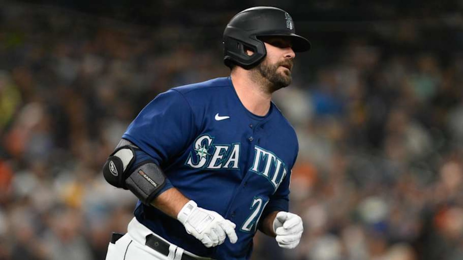 Former Seattle Mariners Designated Hitter Mike Ford Signs With Minnesota Twins