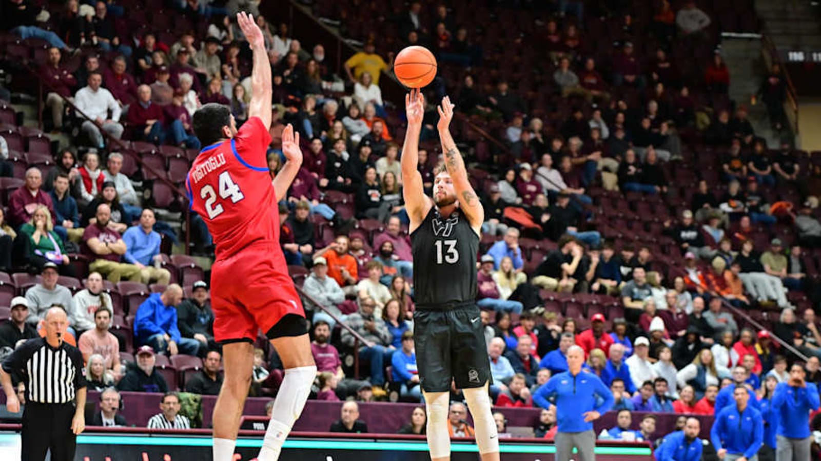 Spread & Over/Under Predictions For Virginia Tech vs Notre Dame