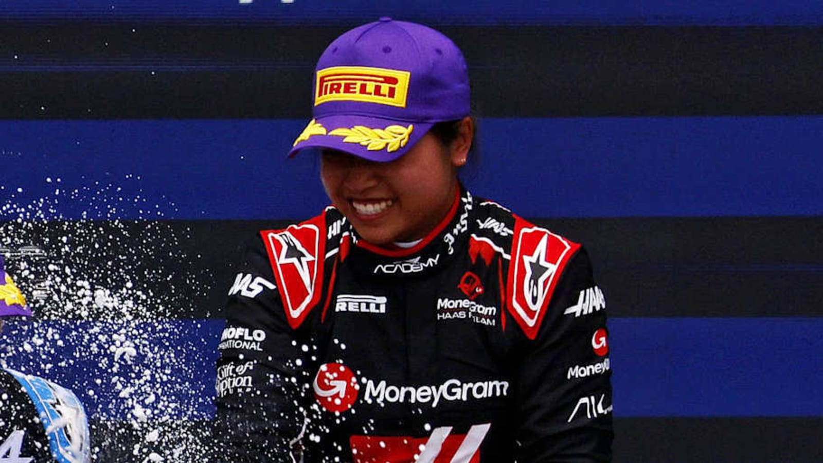 F1 Academy: Chloe Chambers Signs 2025 Contract With New Team