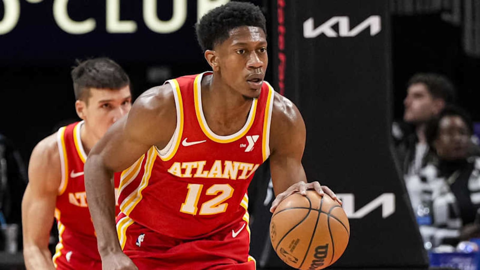 Cavaliers Coach Reveals How De&#39;Andre Hunter Will Help Team