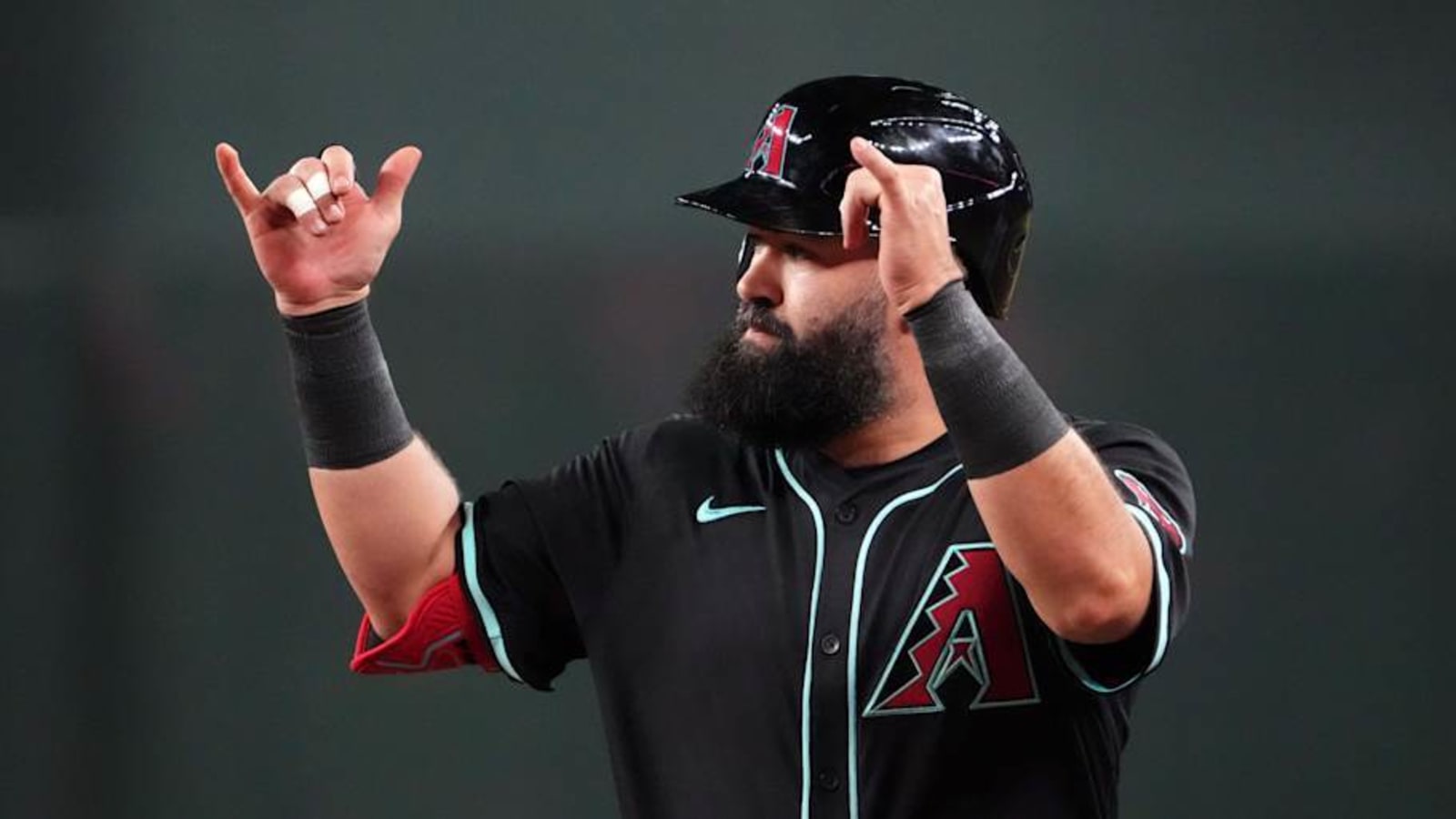 Former Diamondback Defensive Wizard Signs with the Astros