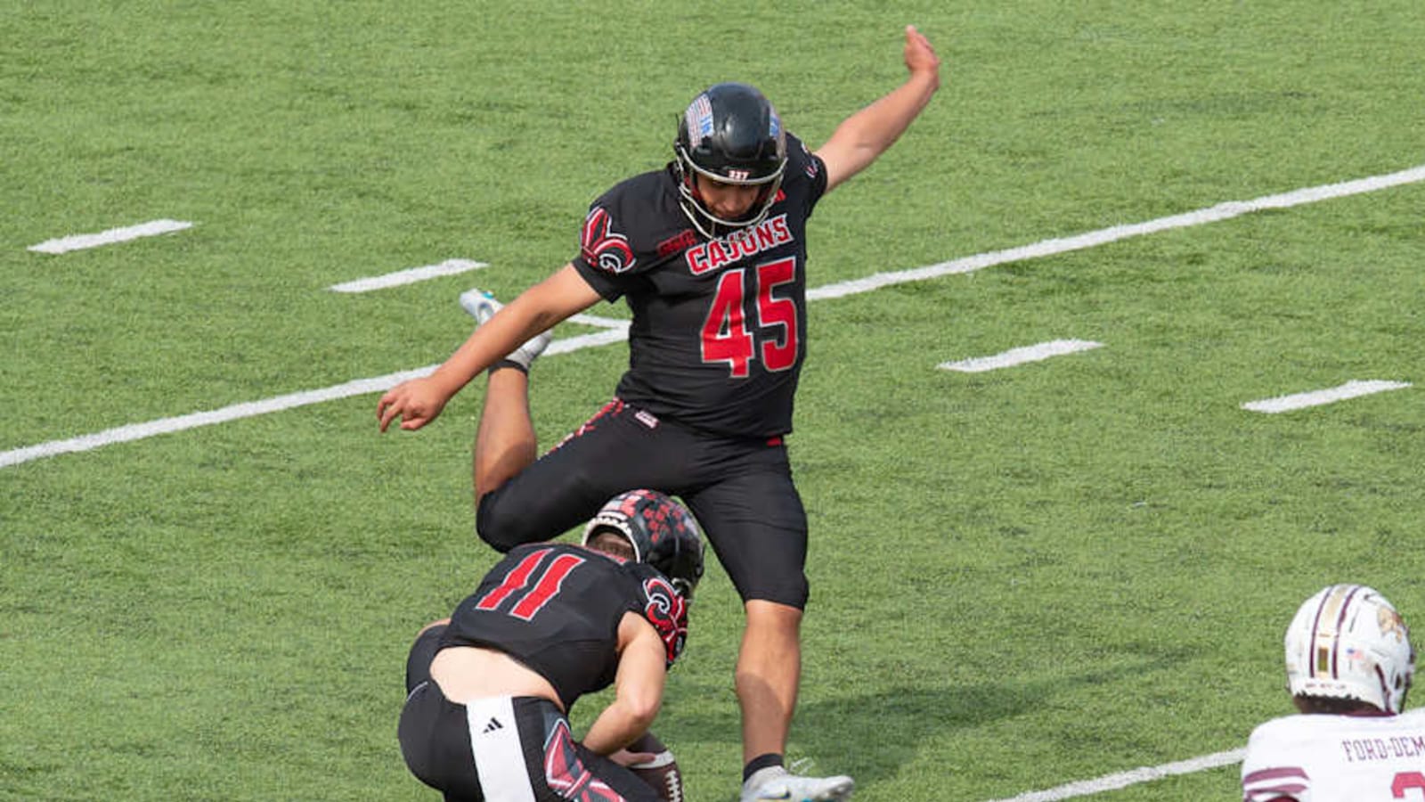 Louisiana Kicker Kenneth Almendares Named Lou Groza Award Winner