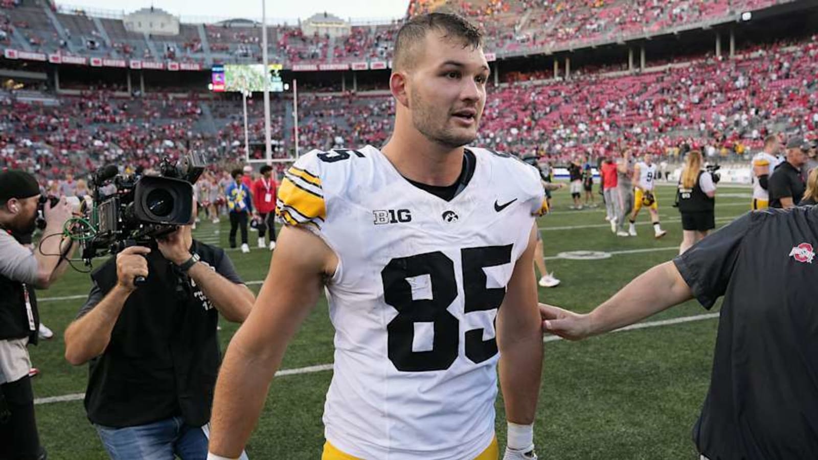 Iowa Hawkeyes&#39; Star TE Is Turning Heads At 2025 Shrine Bowl