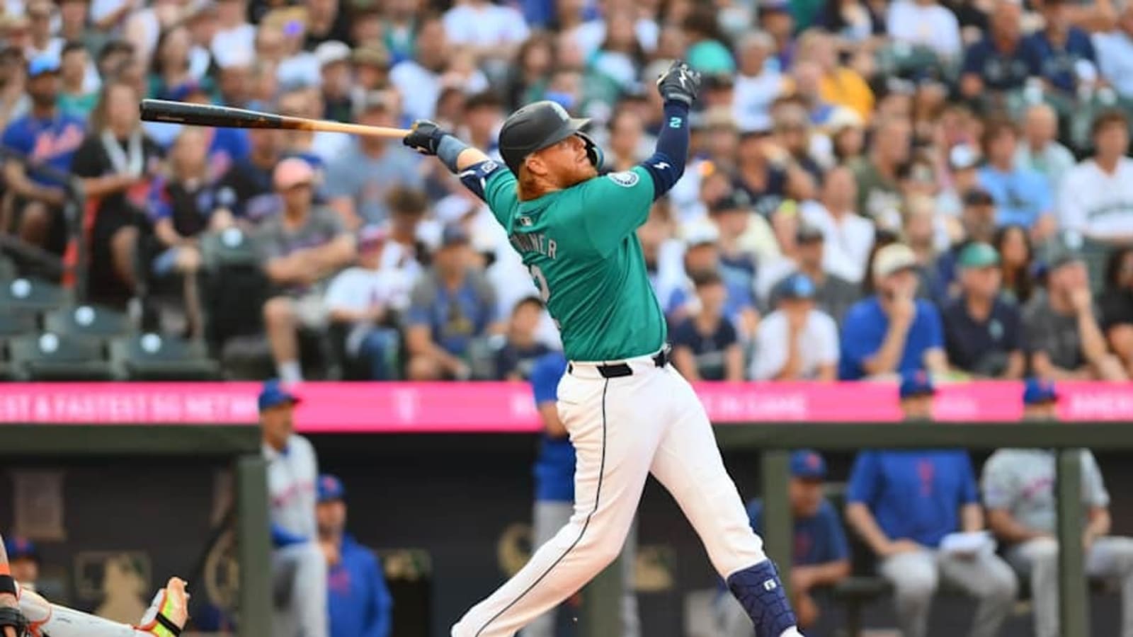 Why Haven&#39;t the Seattle Mariners Signed Justin Turner Yet?