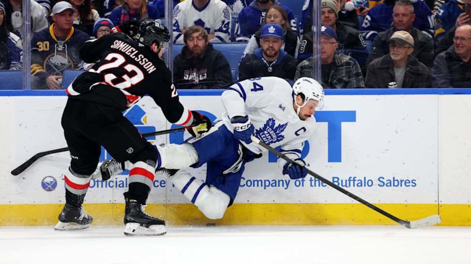 Maple Leafs Have No Timetable for Auston Matthews