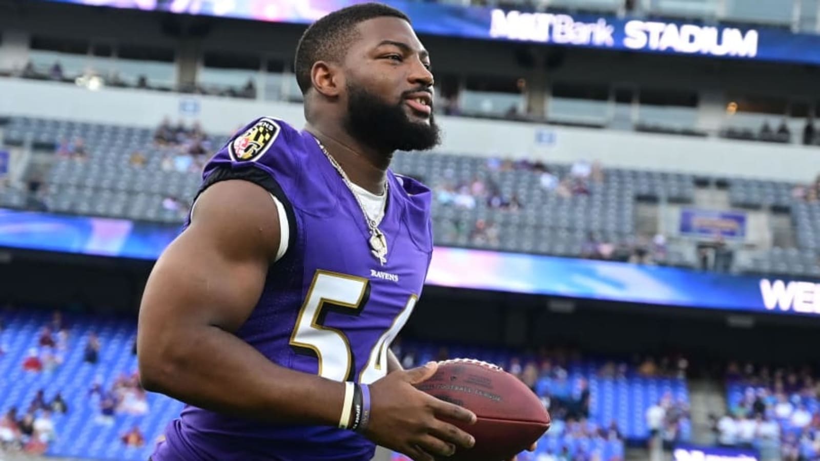 Titans Bring In Former Ravens LB