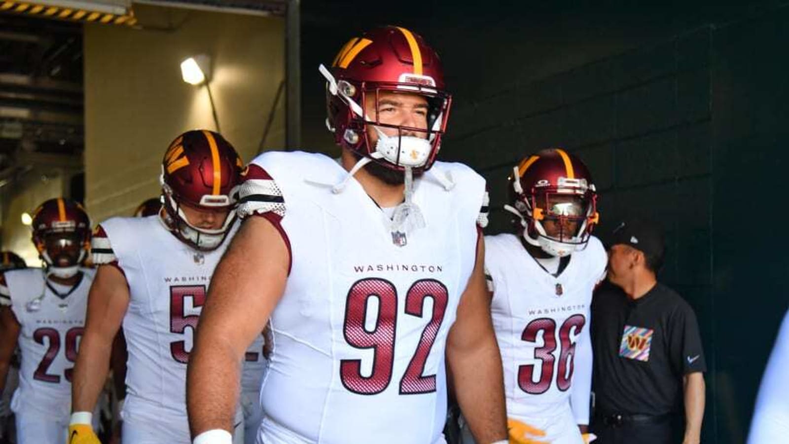 Titans Sign Former Commanders DT