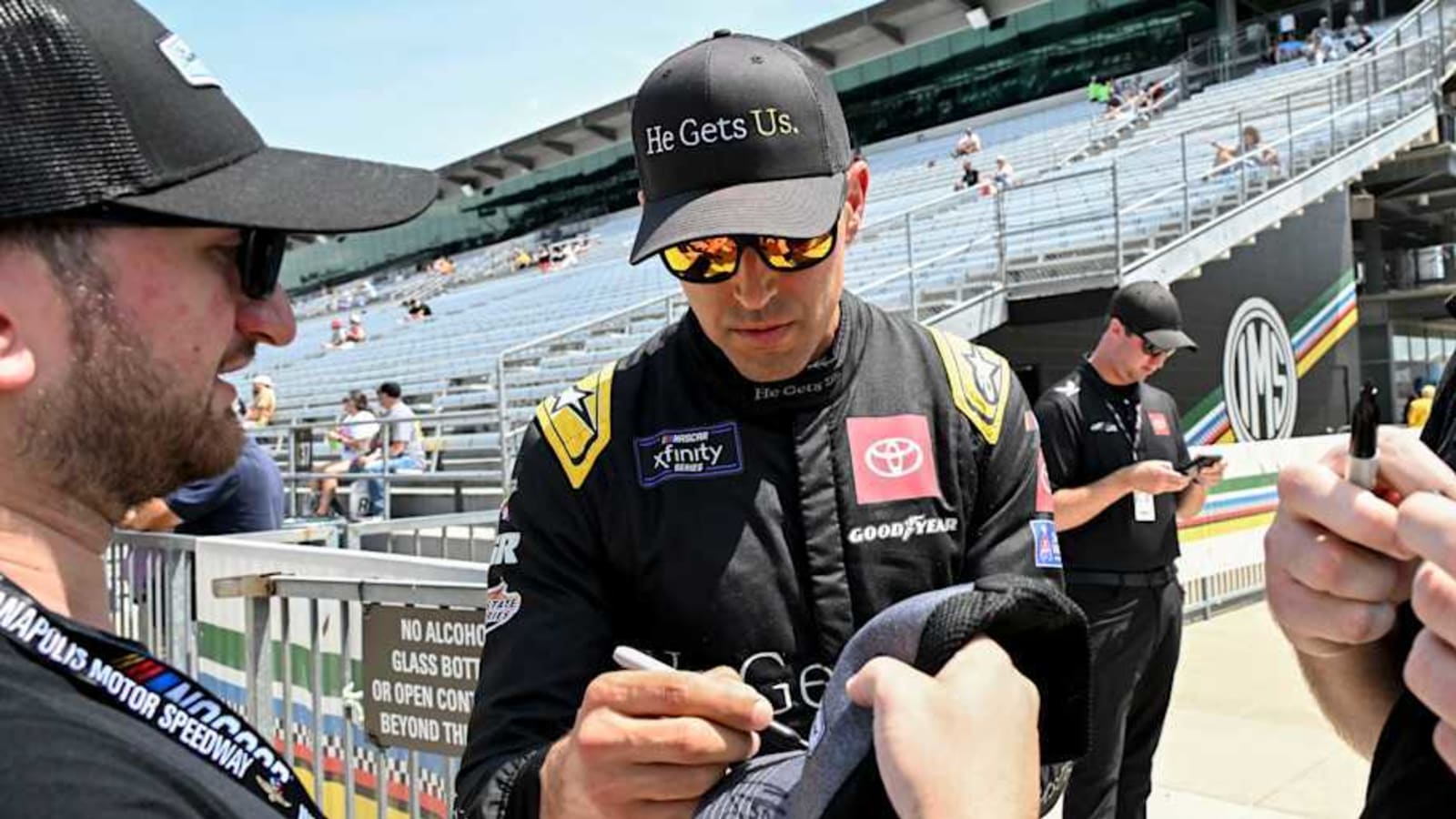 XFINITY: Aric Almirola Returning to Joe Gibbs Racing for Nine Races
