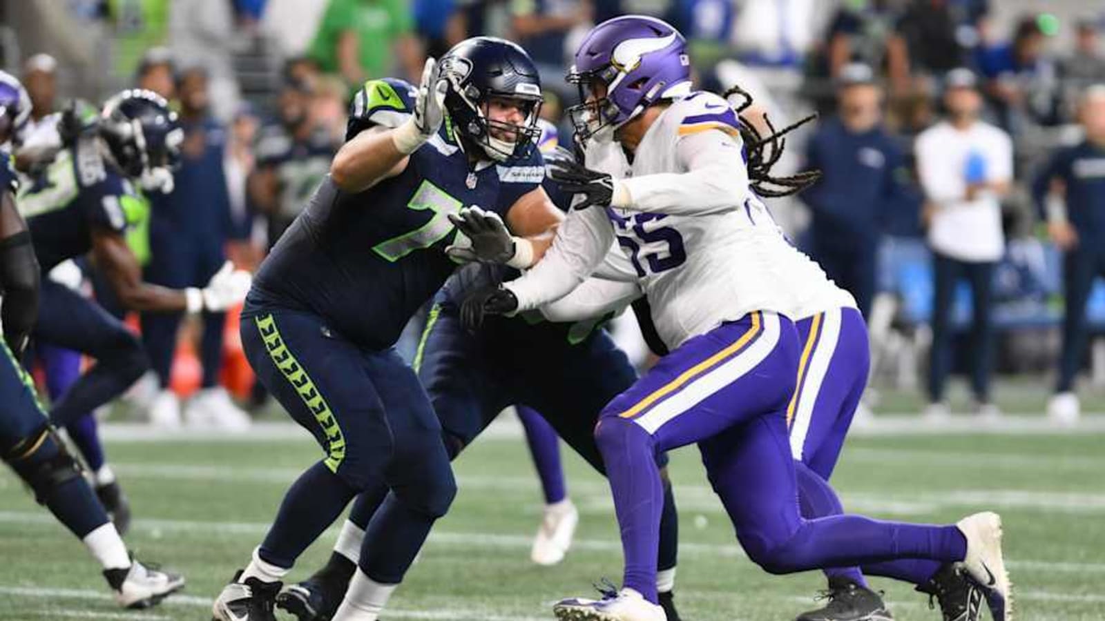 Las Vegas Raiders Sign Former Army Black Knights Star Andre Carter II