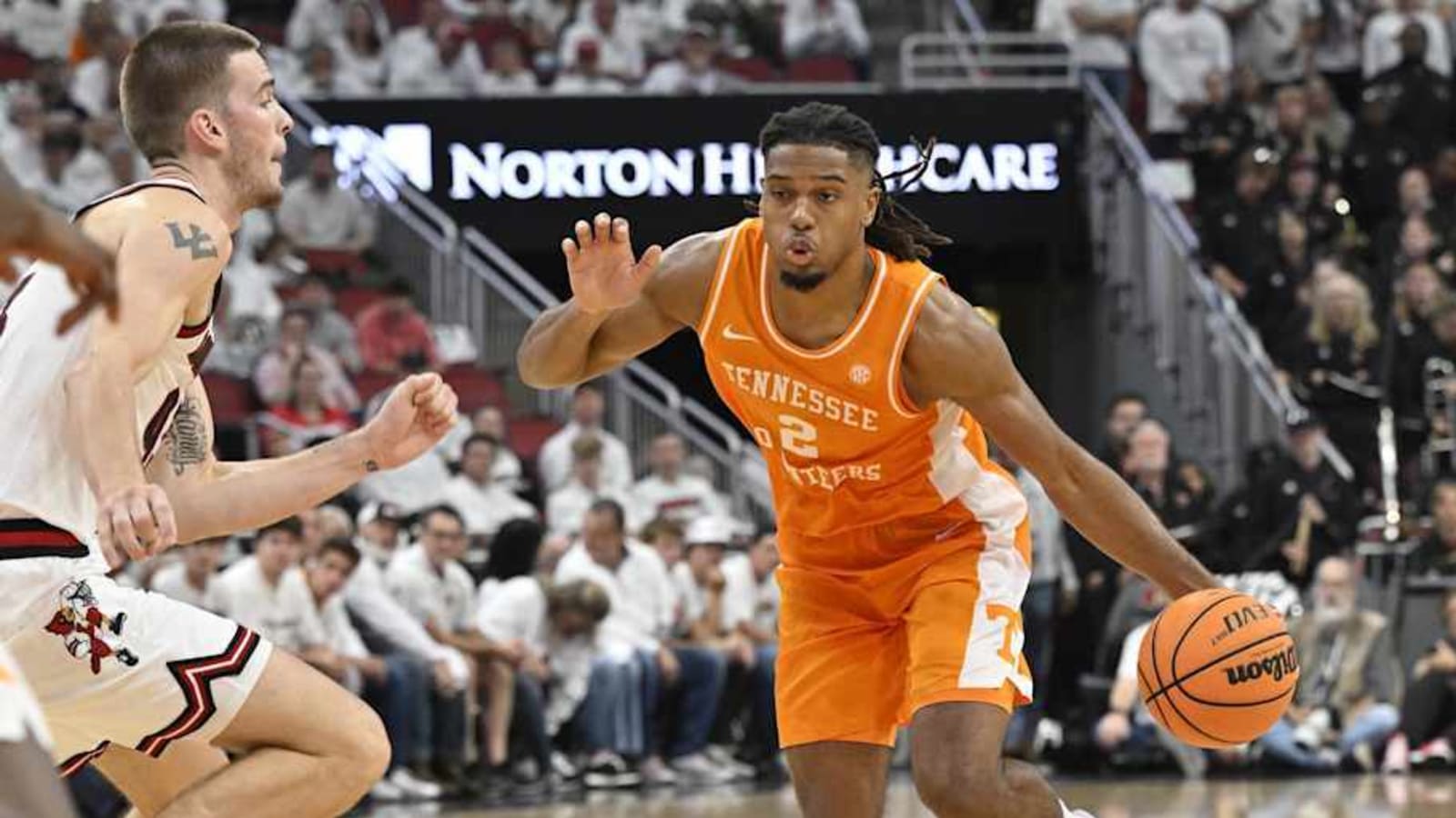 Chaz Lanier Is Becoming A Tennessee Volunteers Basketball Star