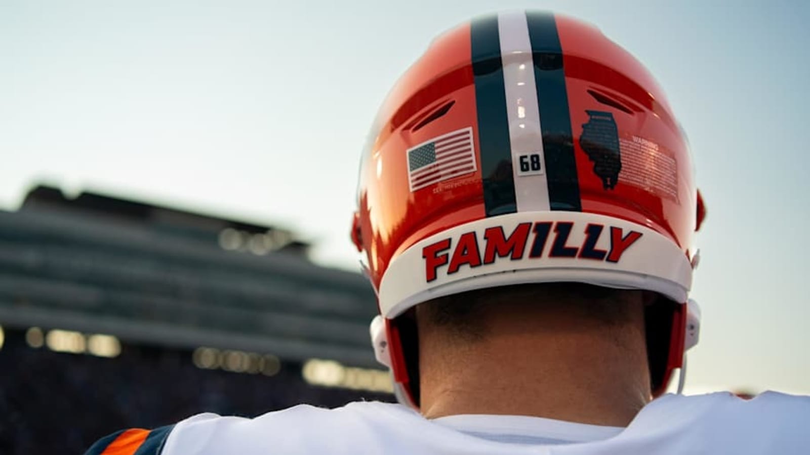 Illinois Football to Honor Red Grange With Throwback Uniforms Against Michigan