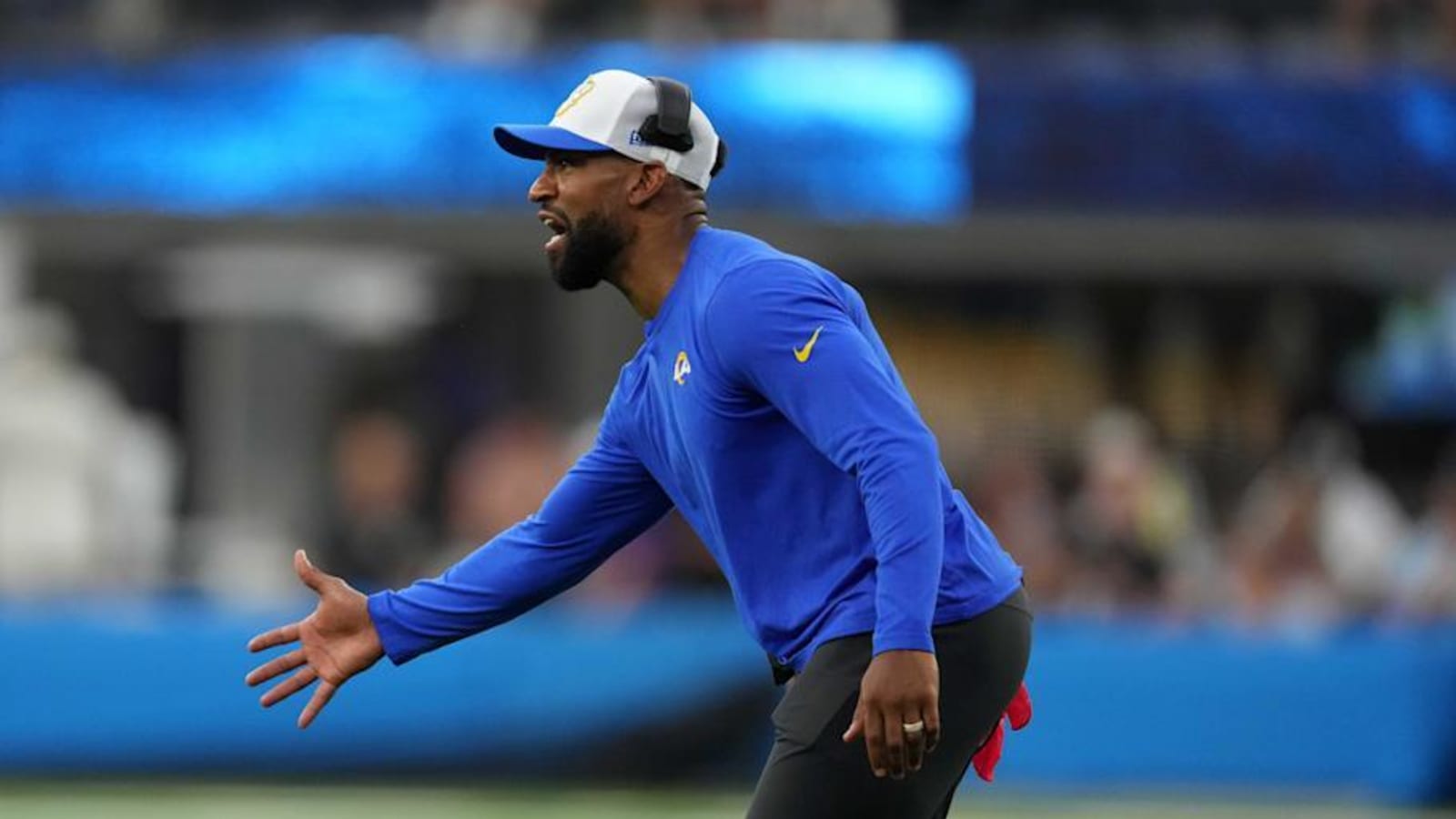  Rams&#39; Aubrey Pleasant Interviews For Jaguars DC Job