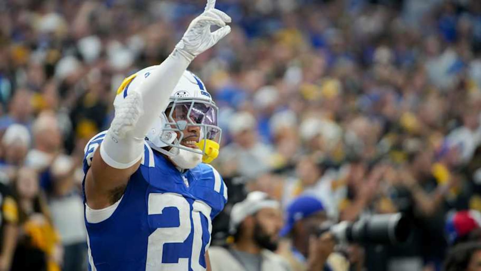 Colts&#39; Nick Cross Named with NFL Great