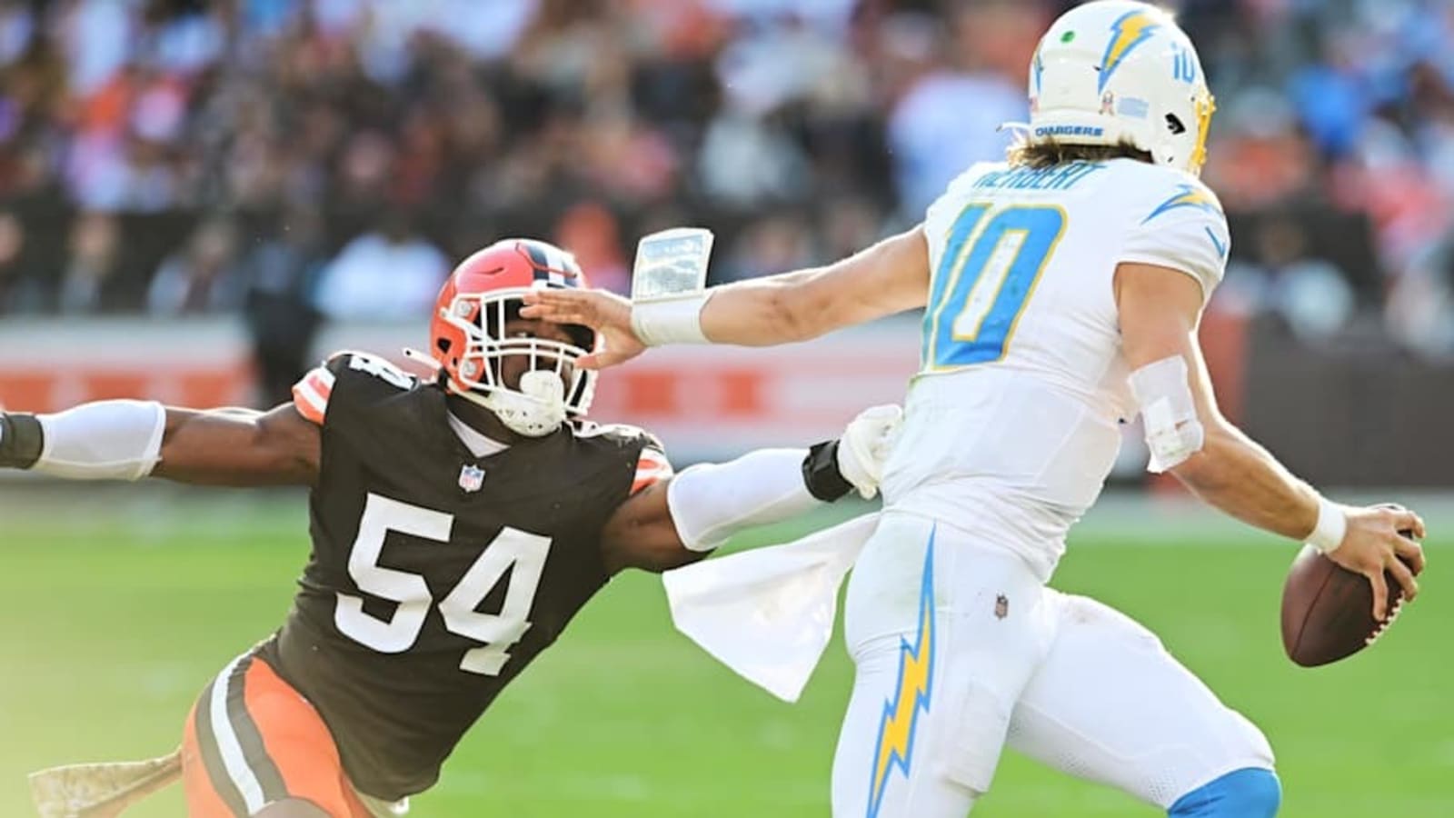 Commanders, Browns linked in trade for pass rusher