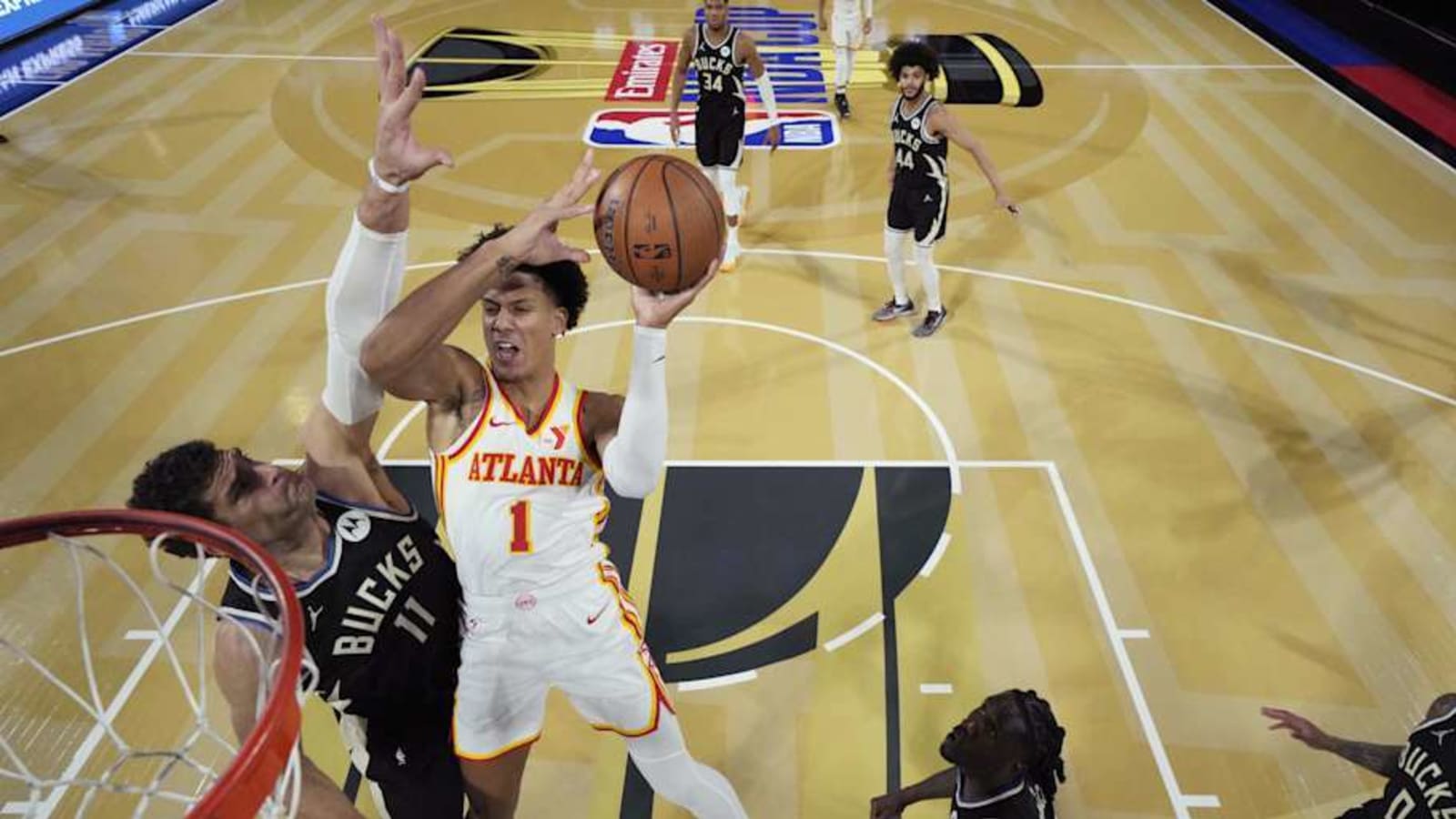 Atlanta Hawks vs San Antonio Spurs: Starting Lineups