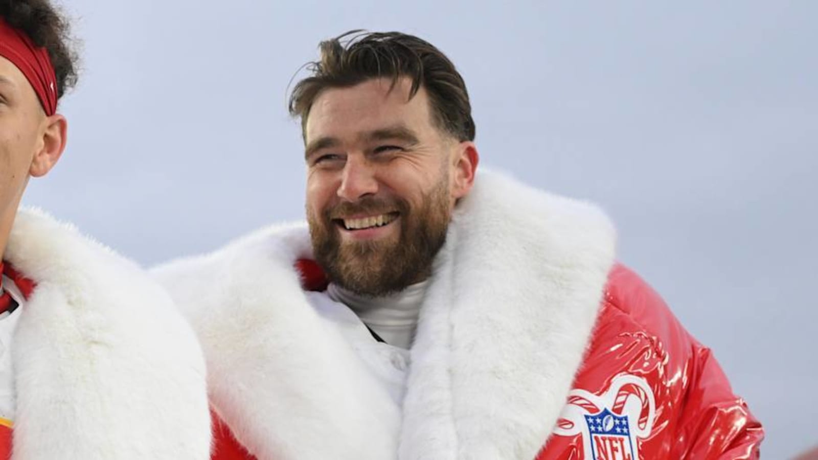 Travis Kelce Wins Walter Payton Man of the Year Charity Challenge for Second Time