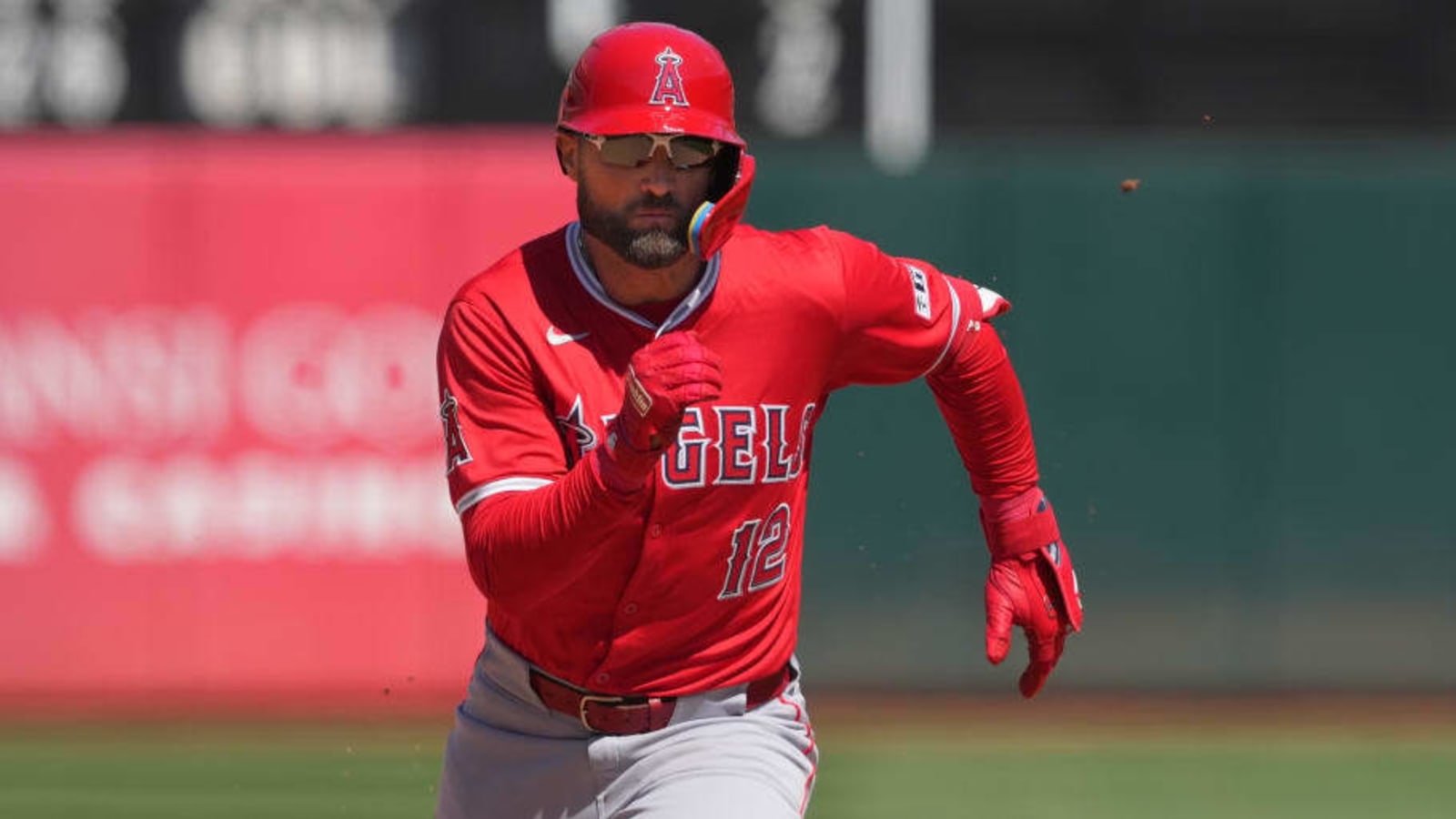 Two &#39;Ideal&#39; Trade Targets Linked to Philadelphia Phillies