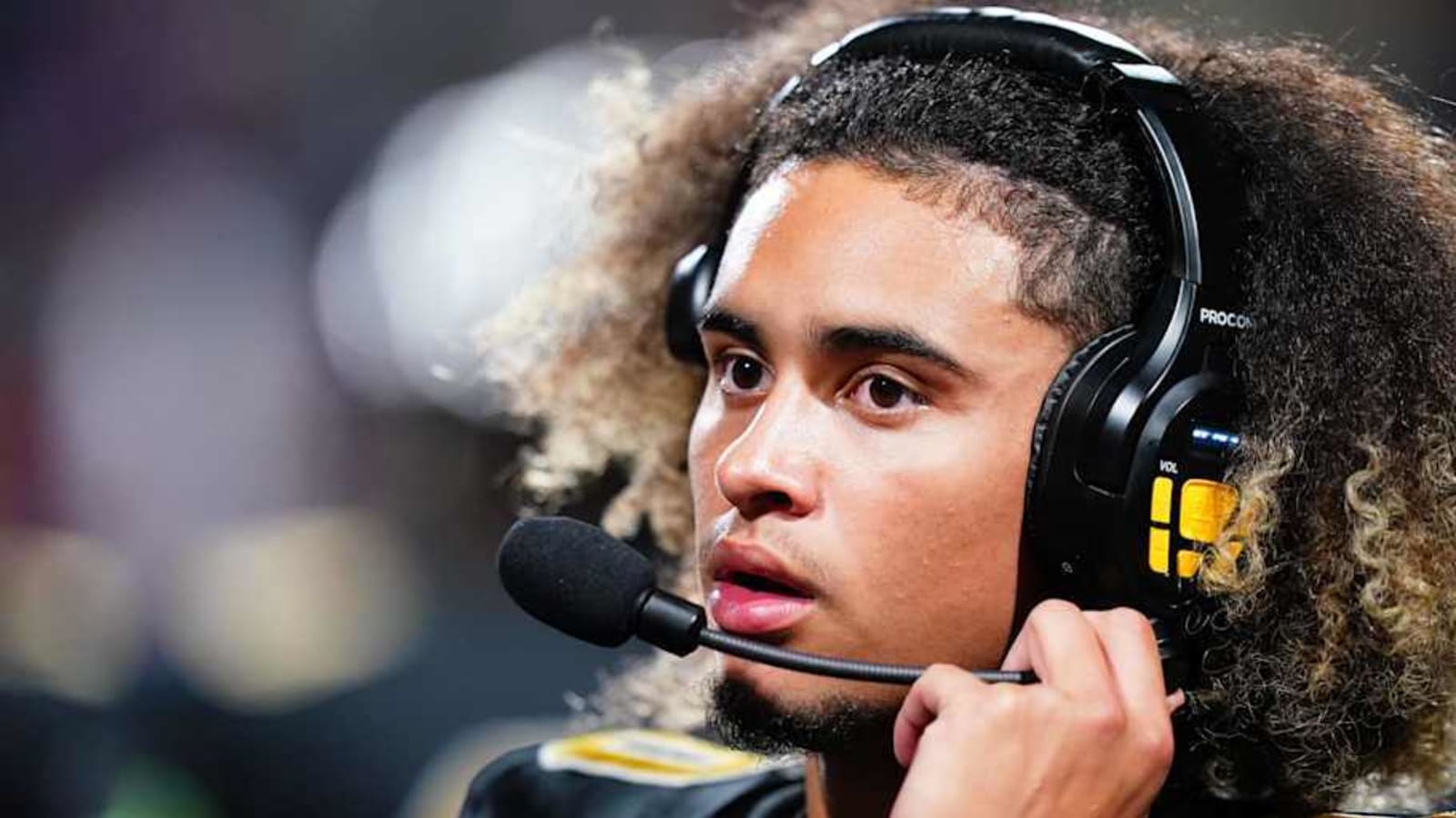 Five-Star Quarterback Julian Lewis Commits To Colorado Buffaloes, Deion Sanders