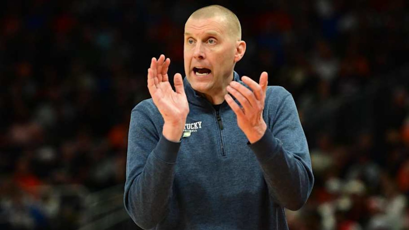 Kentucky Coach Mark Pope Embraces, Praises Illinois Star Will Riley After Game
