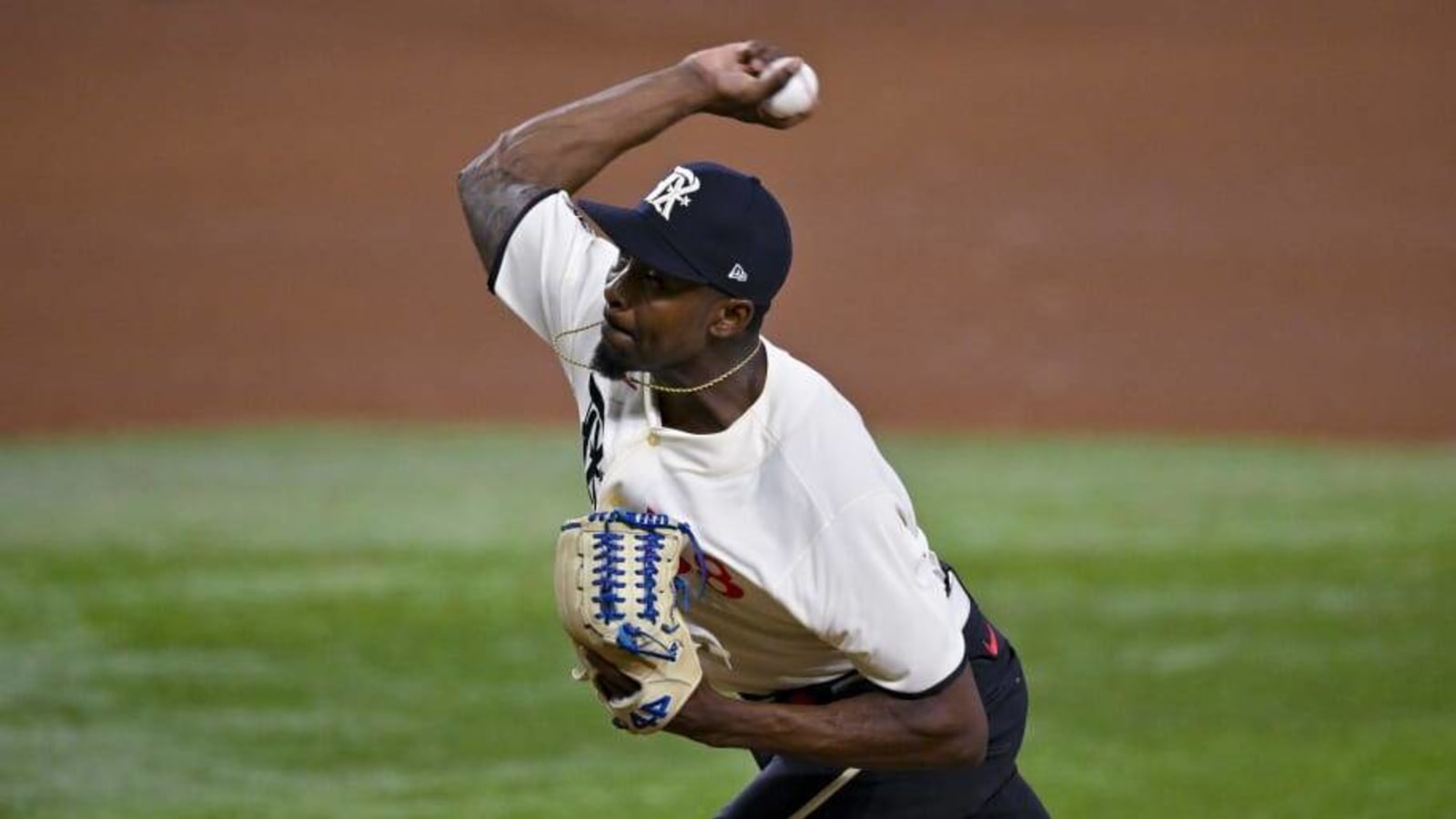 Houston Astros Claim Reliever From Oakland
