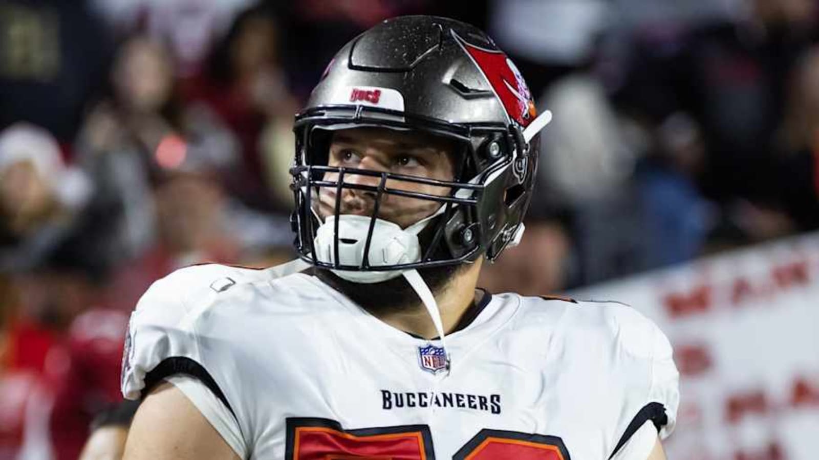Veteran OL leaving Buccaneers, signs $21 million deal to rejoin Liam Coen