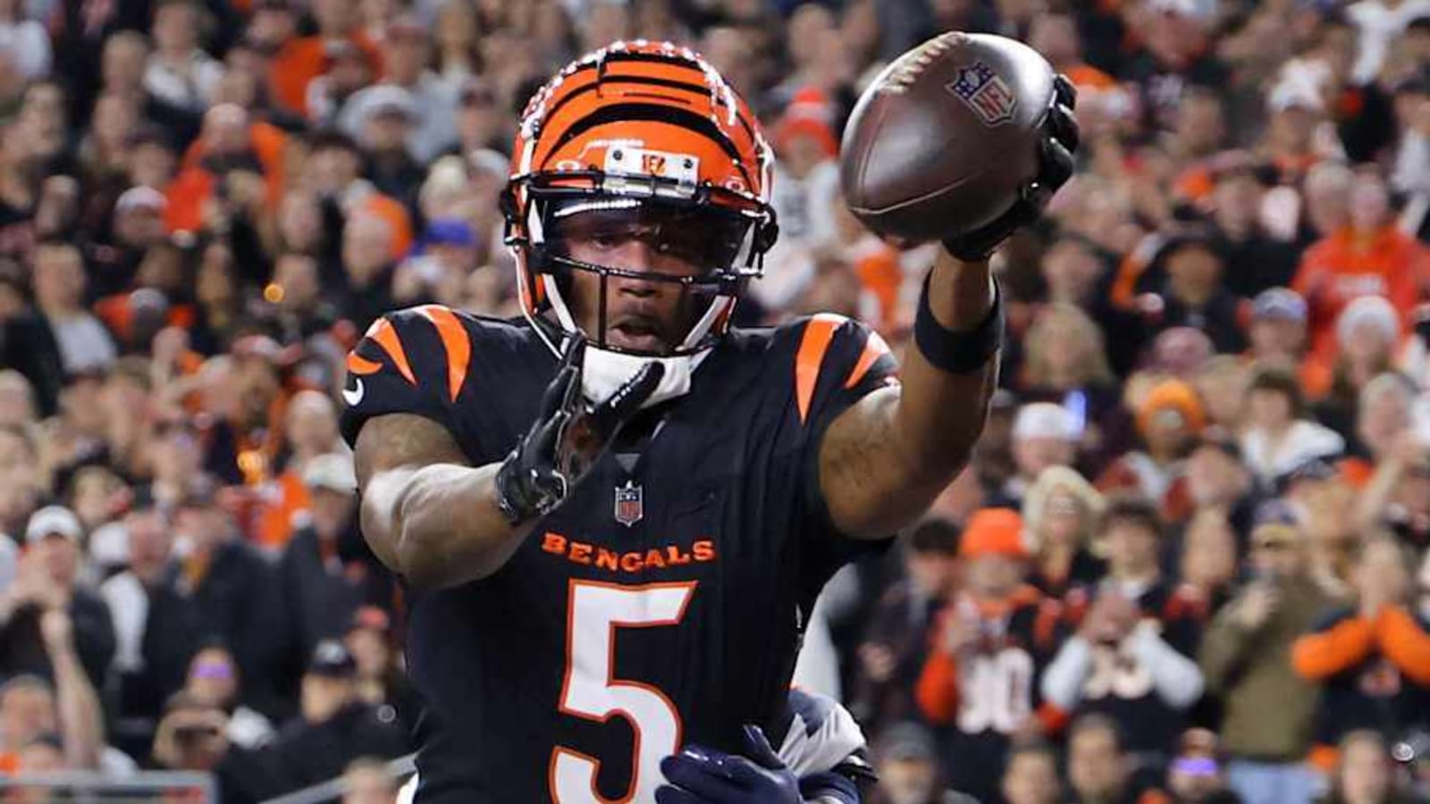 Jaguars Could be Sleeper Destination for Tee Higgins