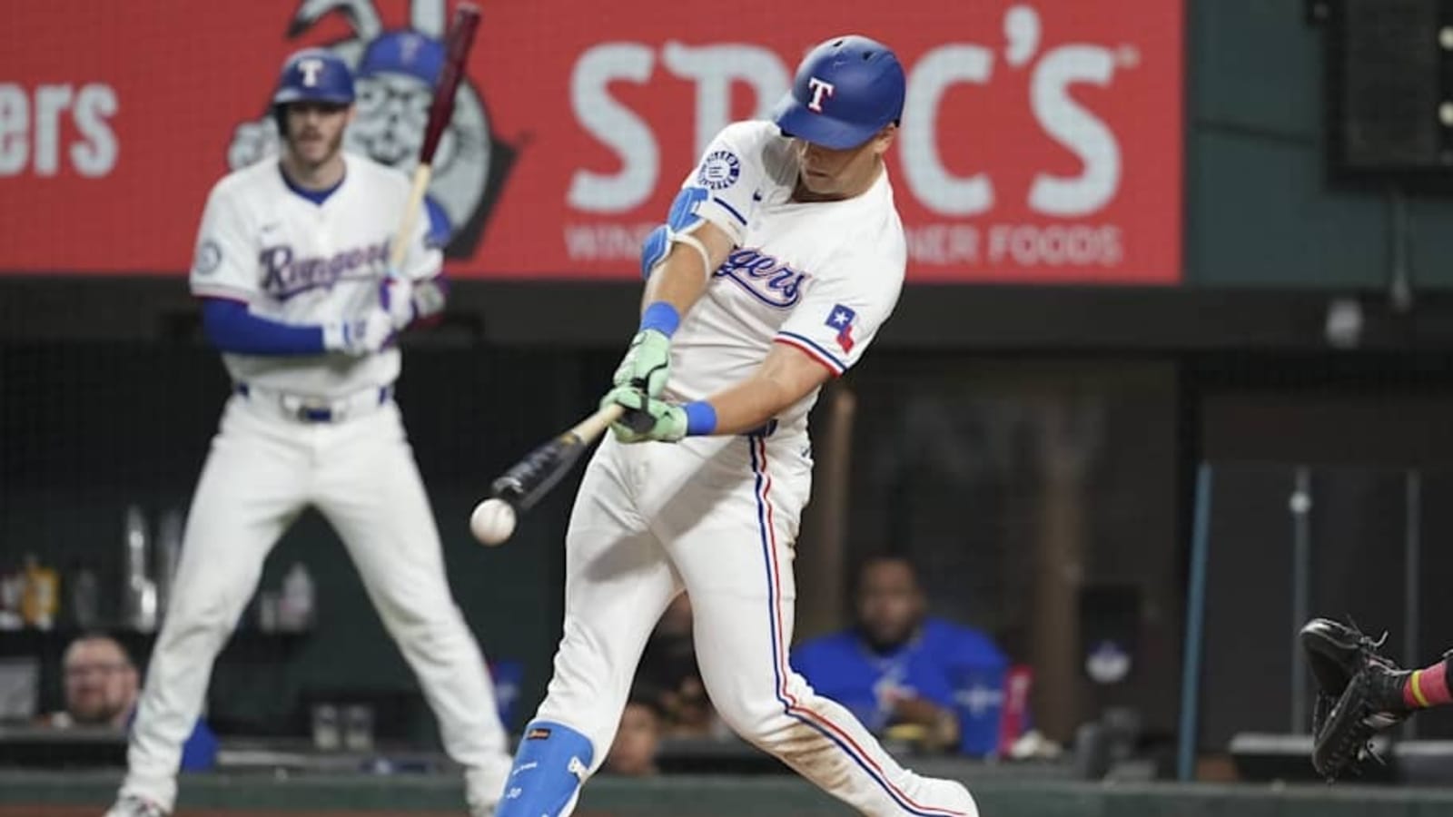 Nathaniel Lowe Sees Texas Rangers Similarities in Washington Nationals