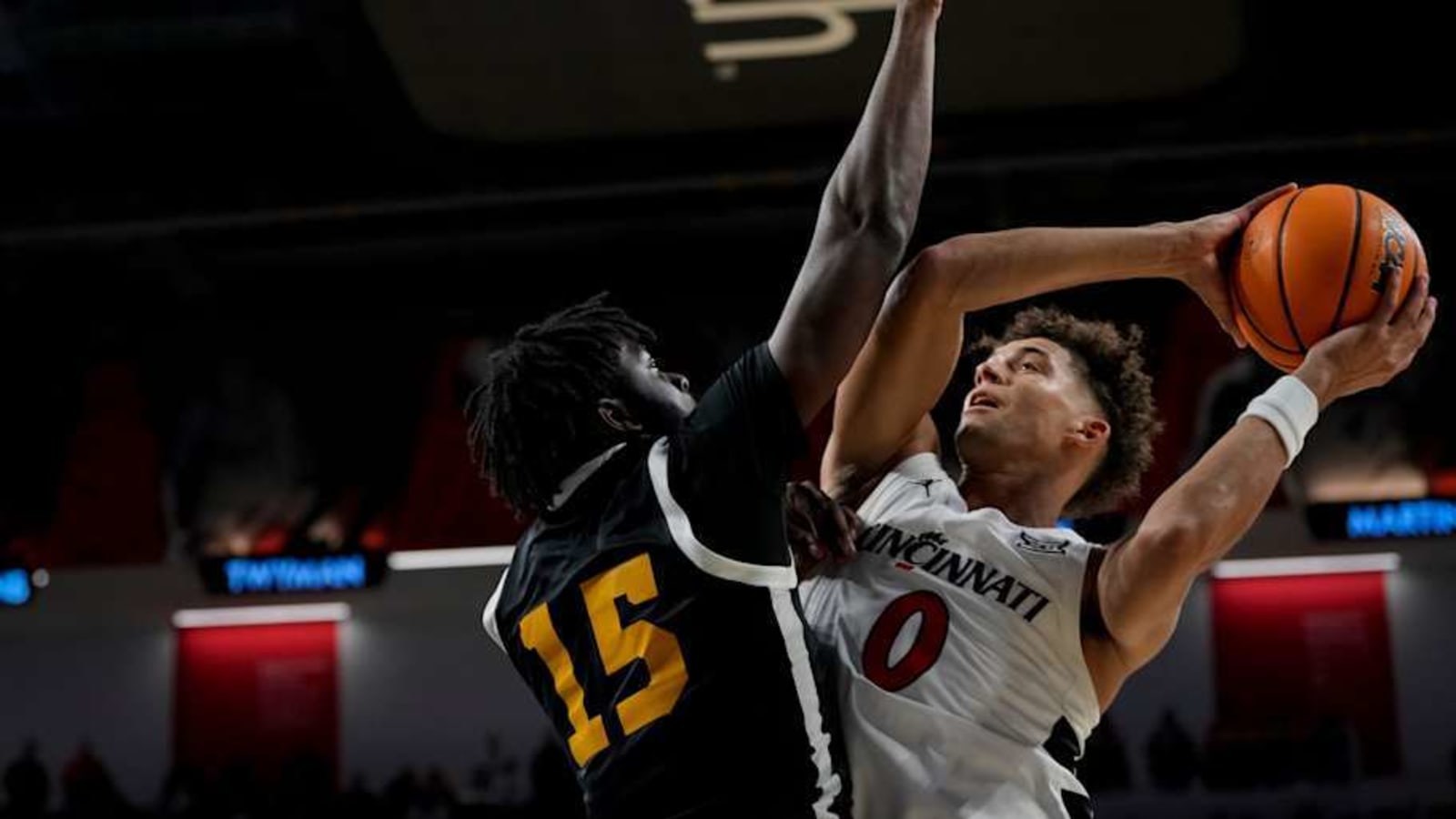 Wes Miller Updates Dan Skillings Jr.&#39;s Health as Crosstown Shootout Approaches