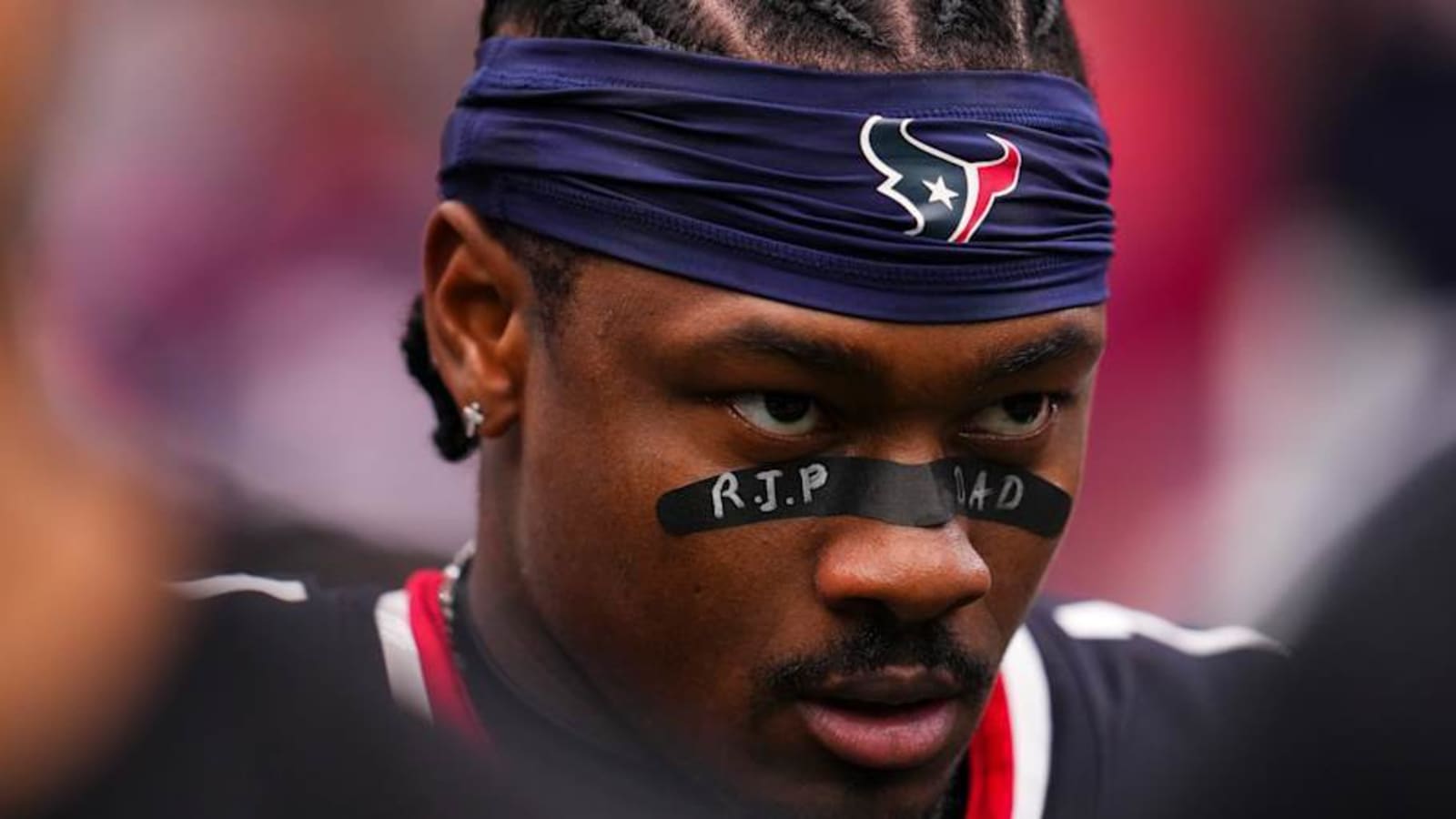 Stefon Diggs staring daggers through Josh Allen has become everyone&#39;s new favorite meme