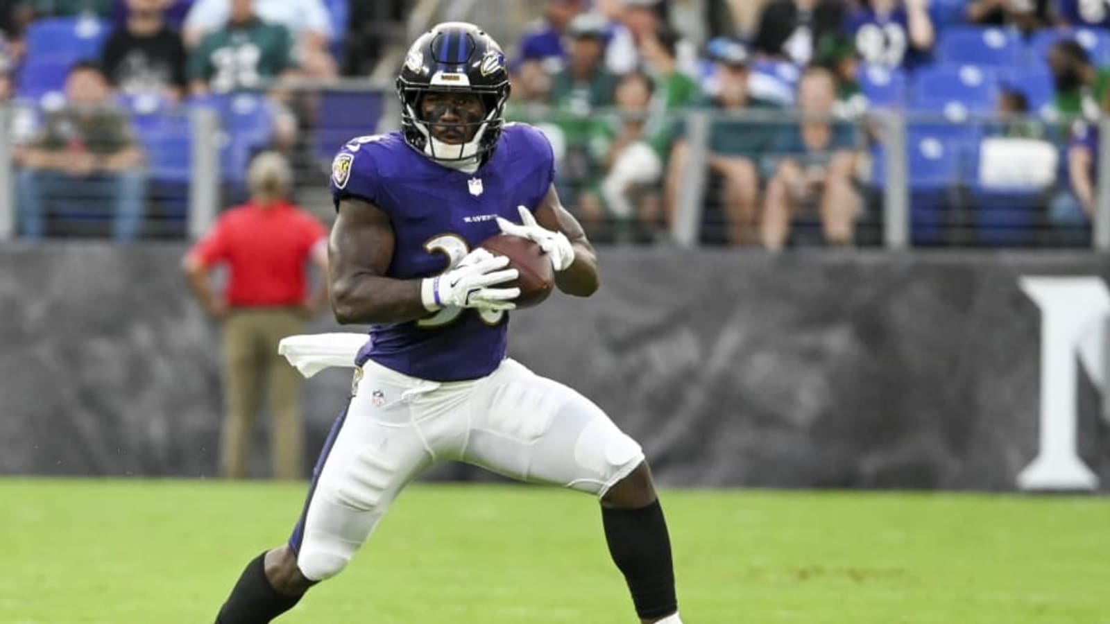 Watch: Owen Wright Gives Ravens Lead Over Falcons