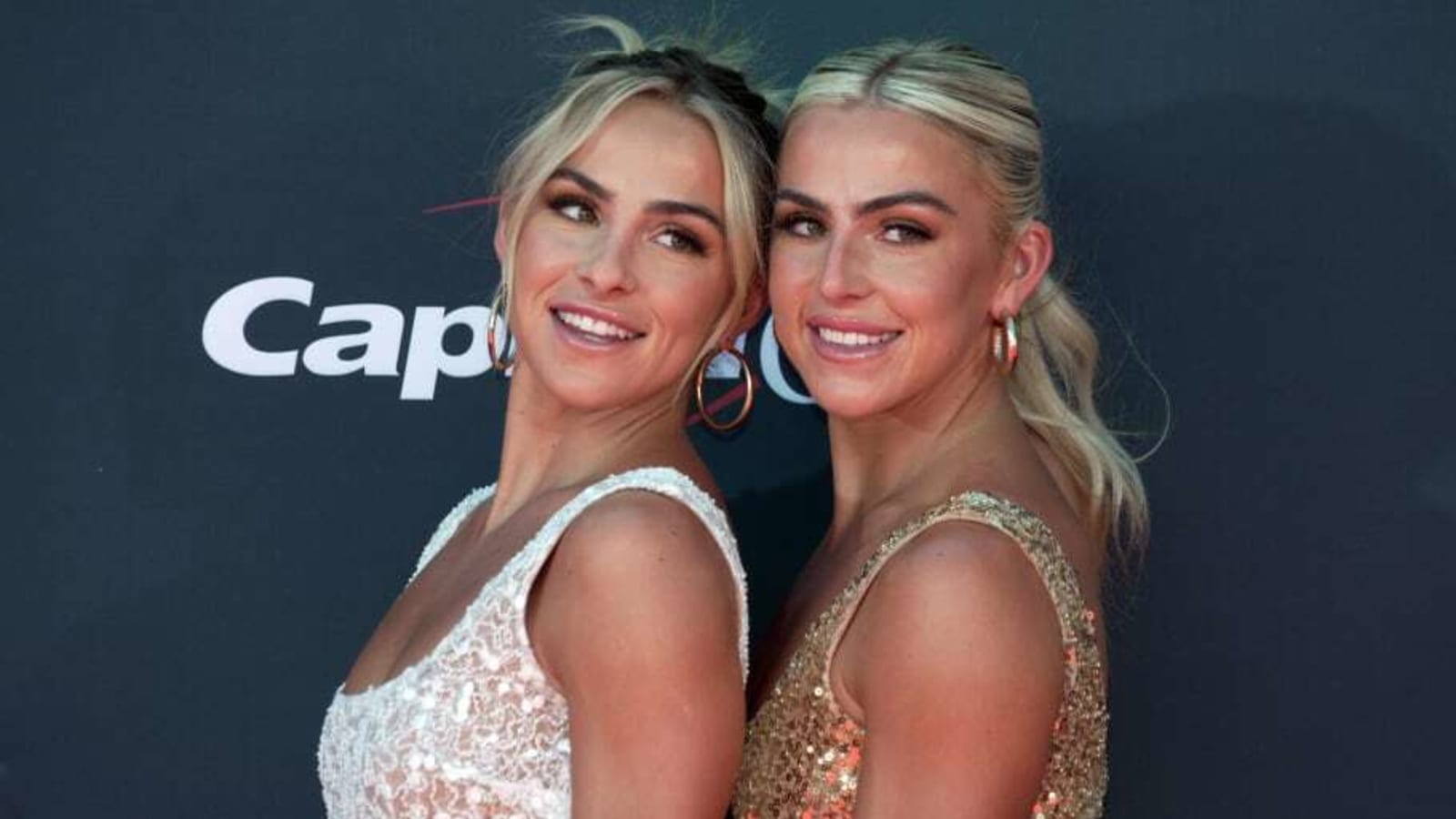 Carson Beck &#39;likes&#39; Hanna Cavinder&#39;s tropical vacation dump (PHOTOS)